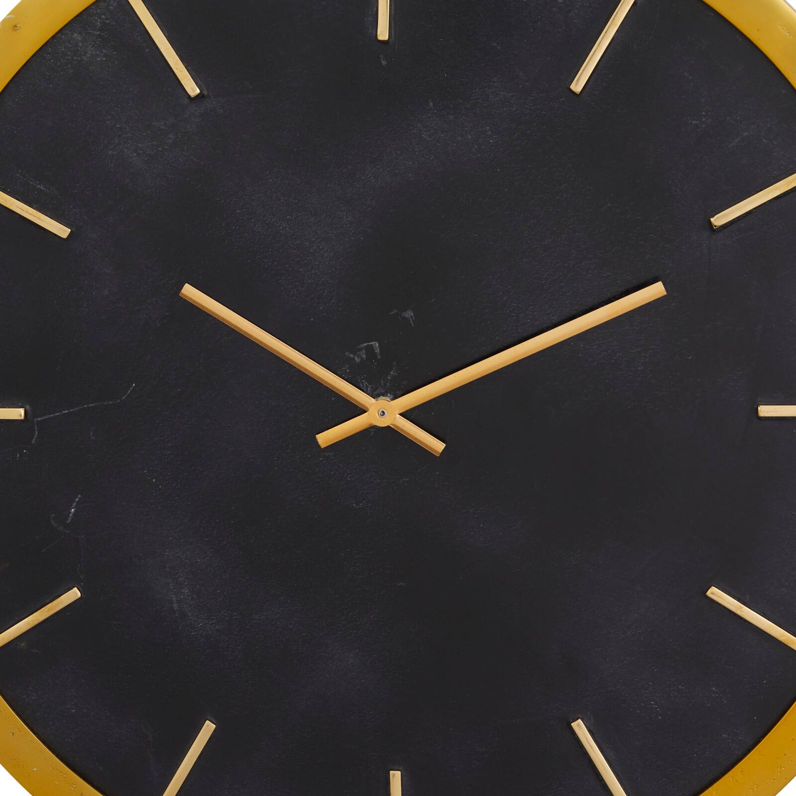 CosmoLiving by Cosmopolitan Glam Marble Wall Clock