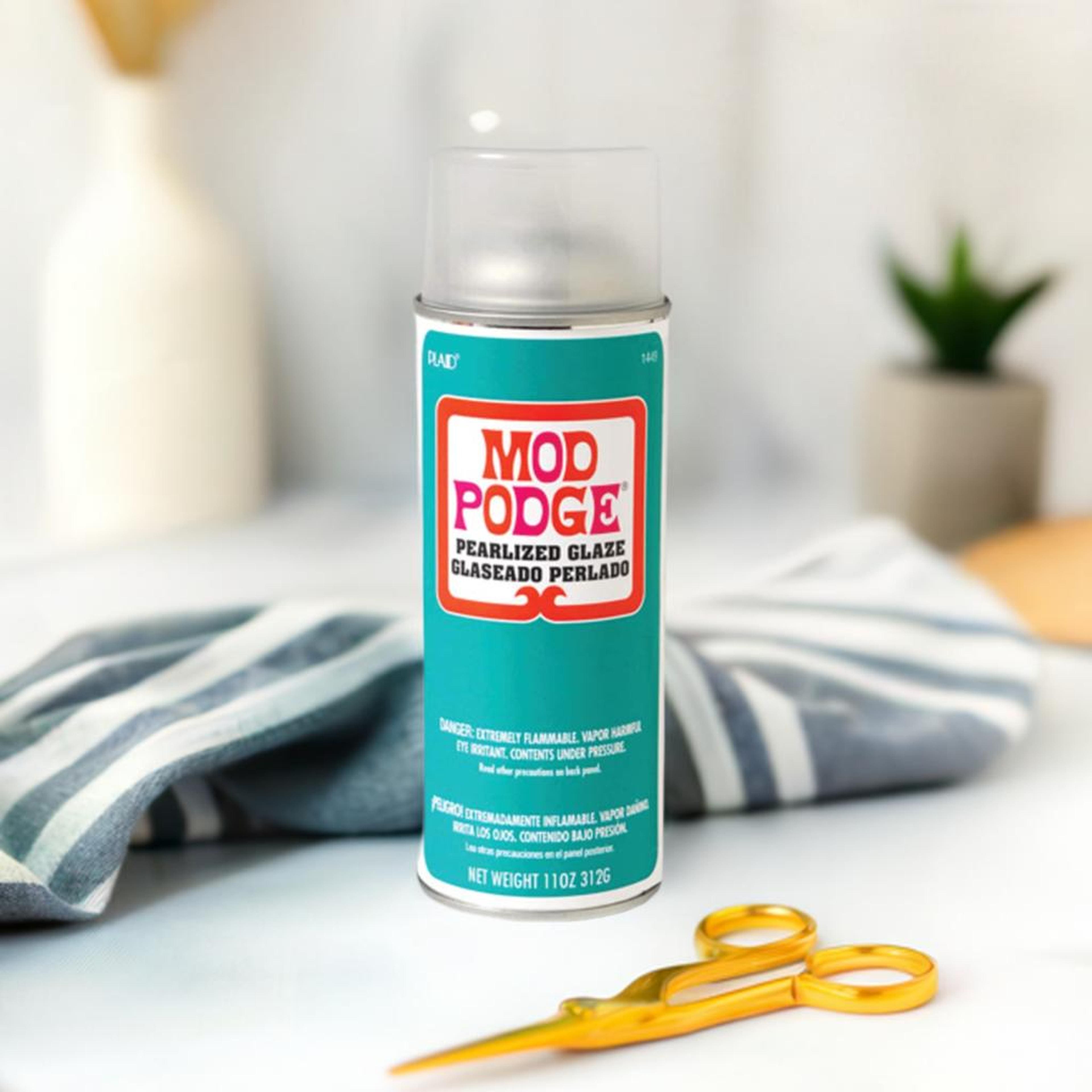 Mod Podge&#xAE; Pearlized Glaze Spray Sealer, 11 oz.