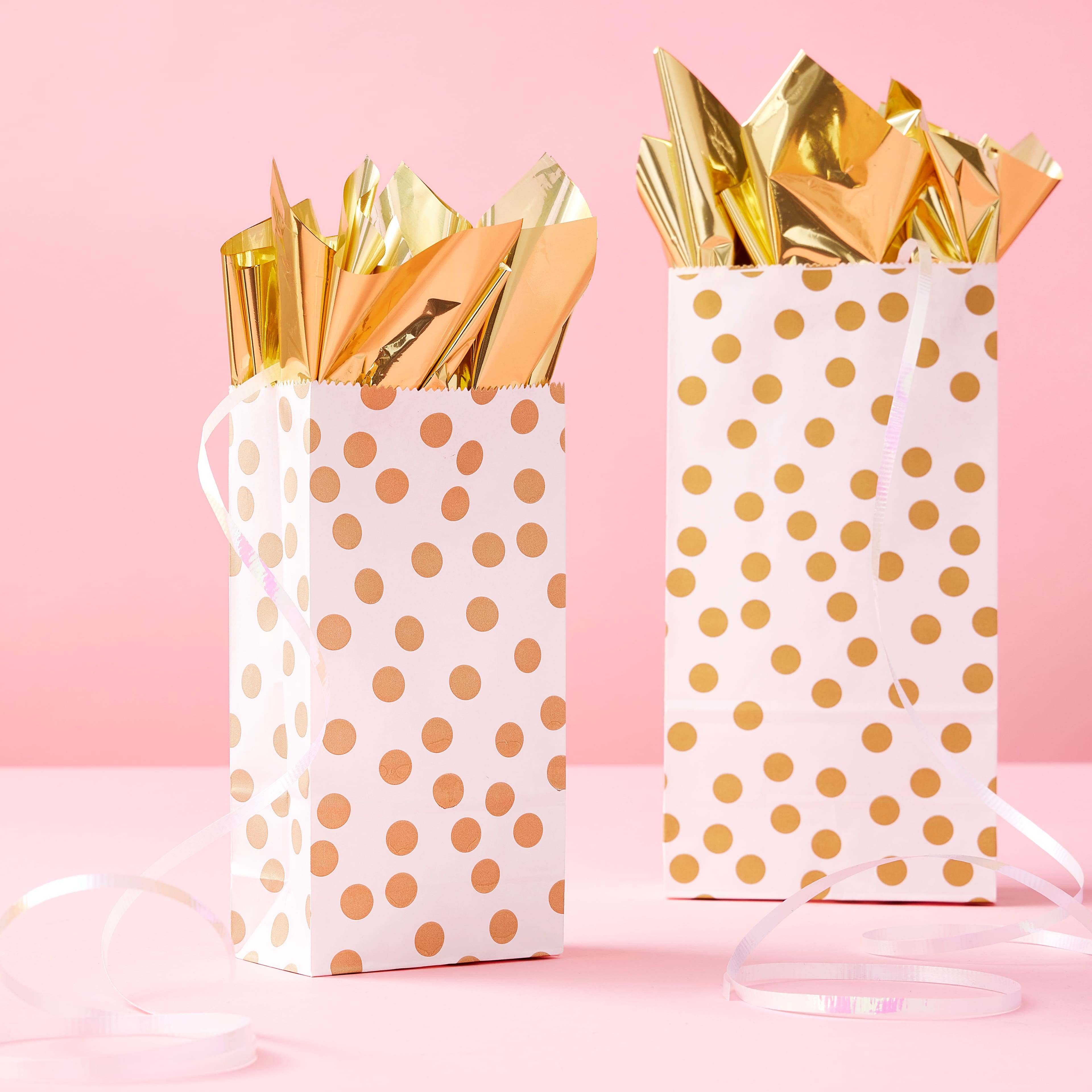 Small White &#x26; Gold Treat Bags By Celebrate It&#x2122;