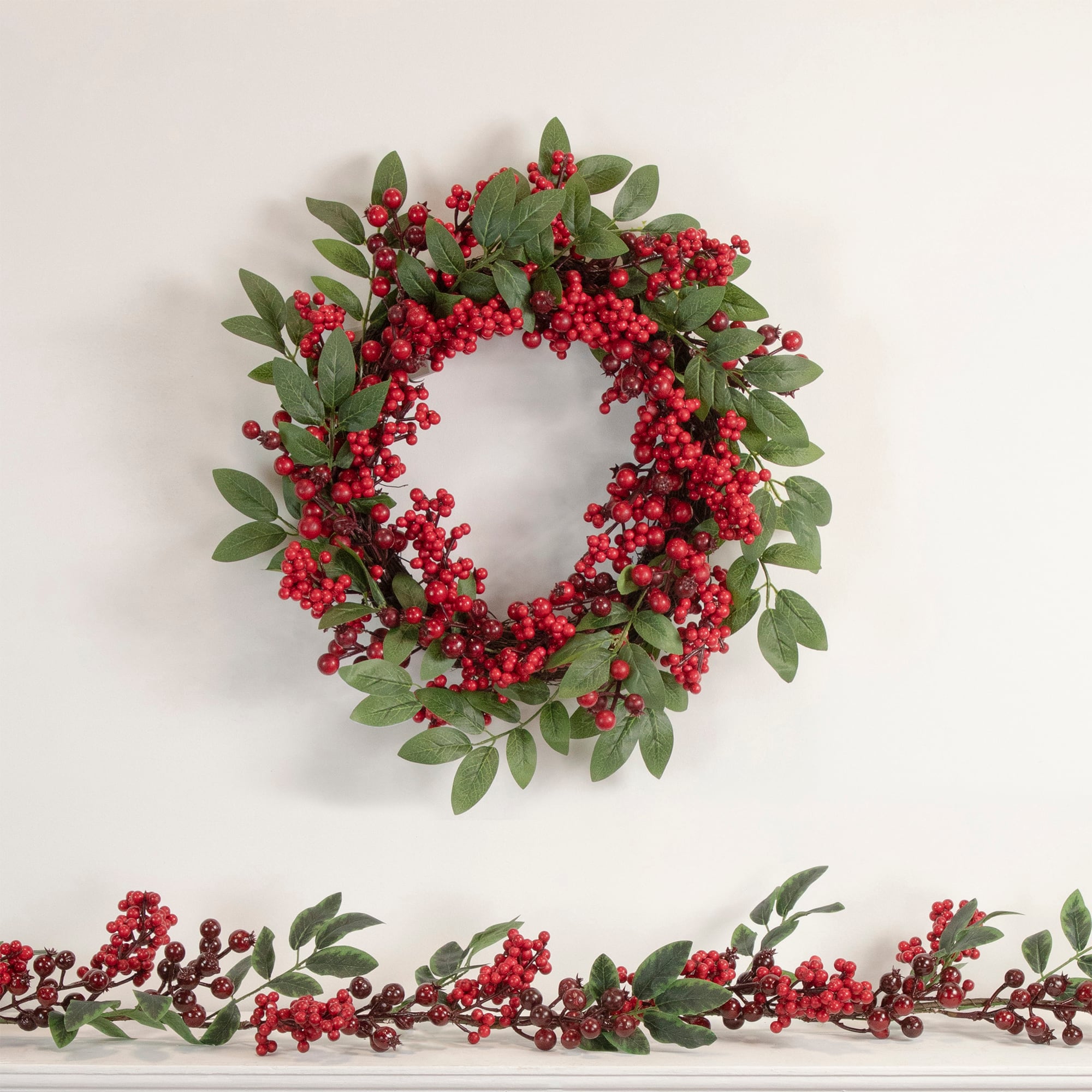 5ft. Christmas Leaves & Red Berries Artificial Garland