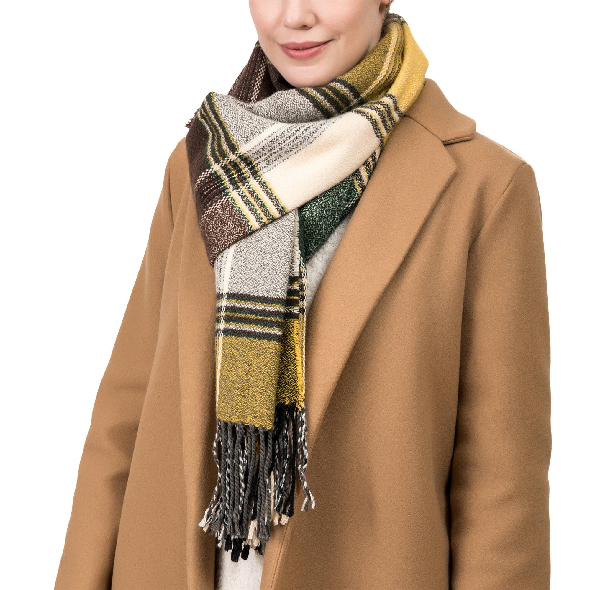 Glitzhome® Fashion Plaid Scarf with Tassels Set