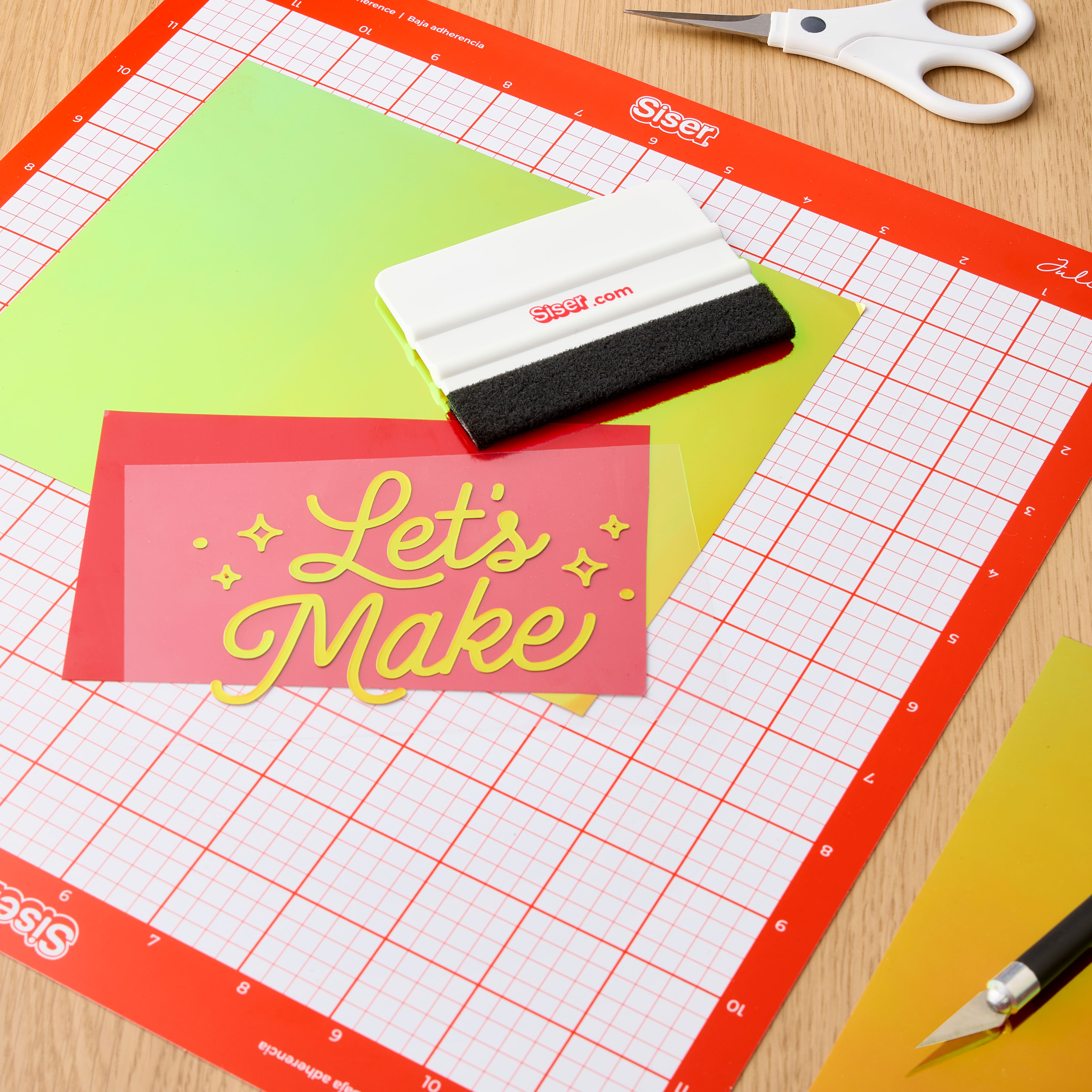 Siser&#xAE; Light Tack Cutting Mat, 12&#x22; x 12&#x22;#@#Siser&#xAE; Light Tack Cutting Mat, 12&#x22; x 12&#x22;