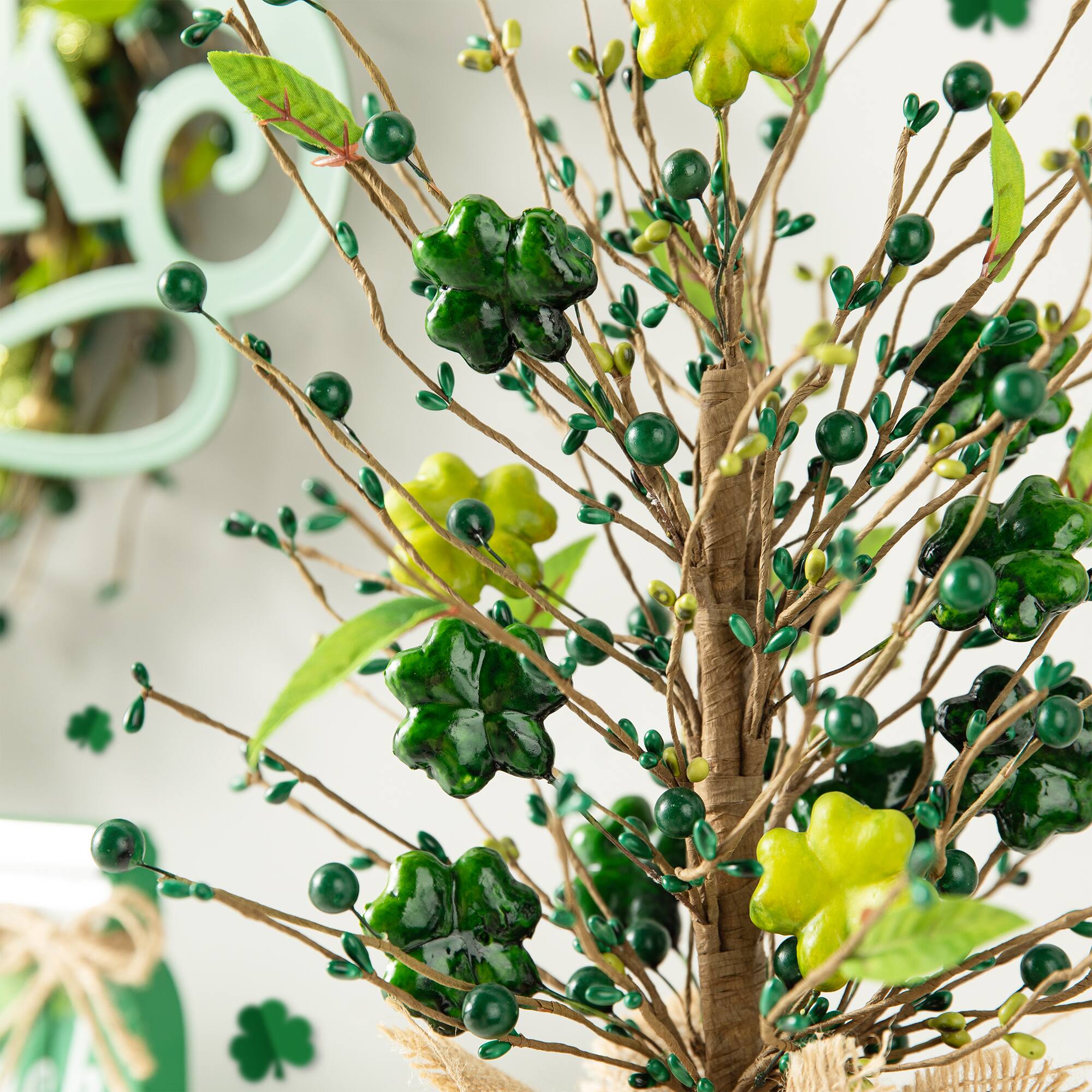 Glitzhome&#xAE; 18&#x22; St Patrick&#x27;s Shamrock and Berry Table Tree