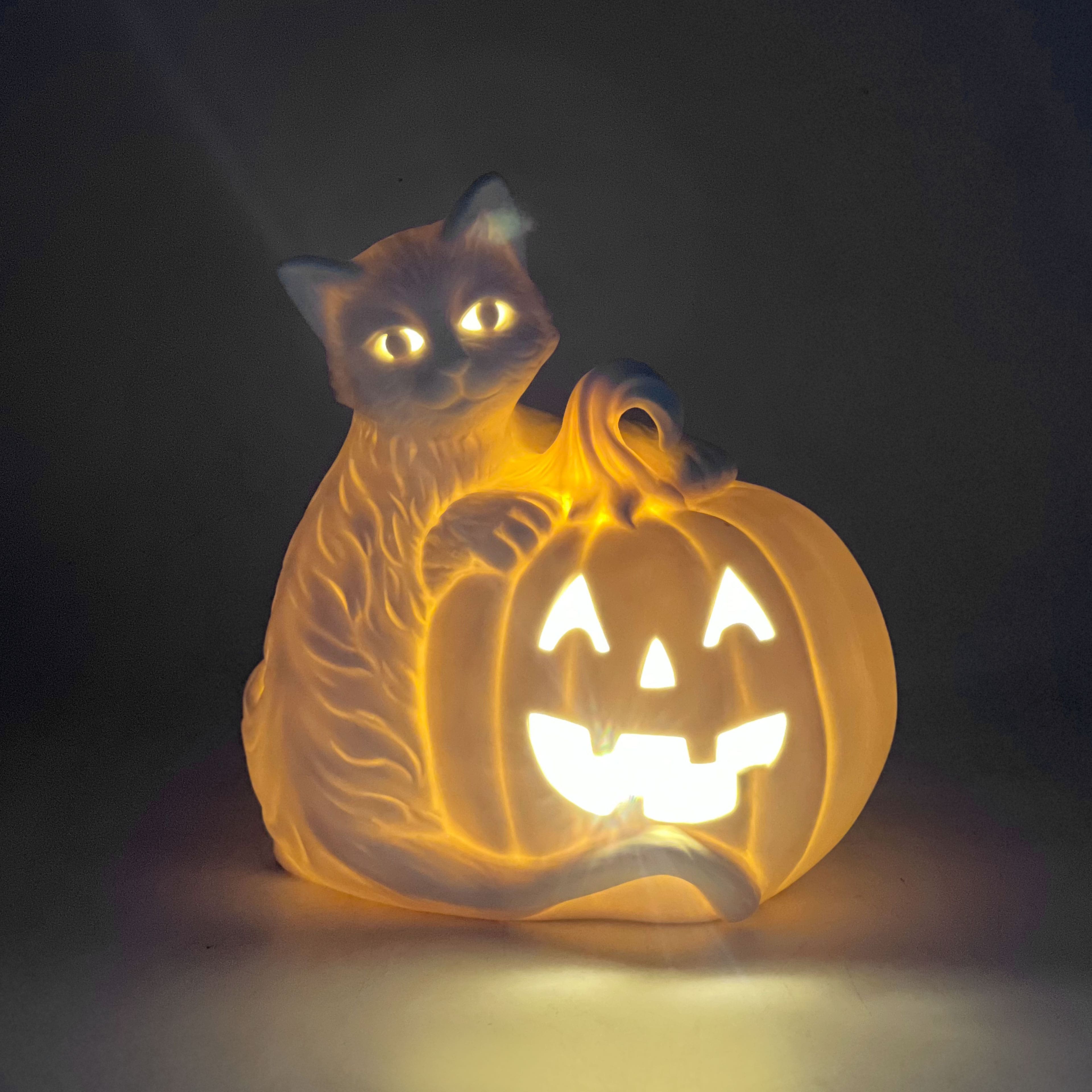 7.5&#x22; DIY Ceramic LED Pumpkin &#x26; Cat D&#xE9;cor by Make Market&#xAE;