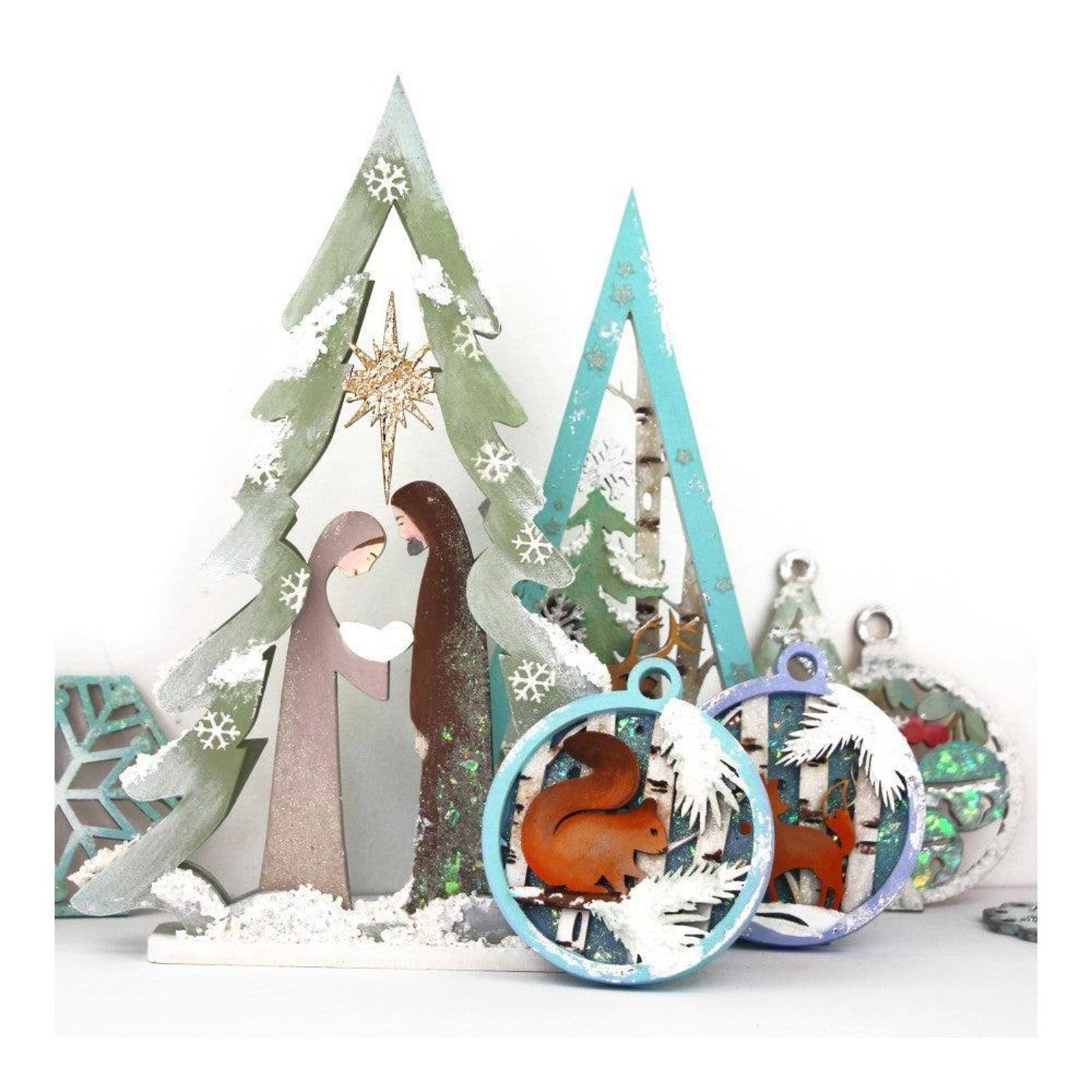Rosa Talent 9.75" Nativity Scene 3D Composition Décor