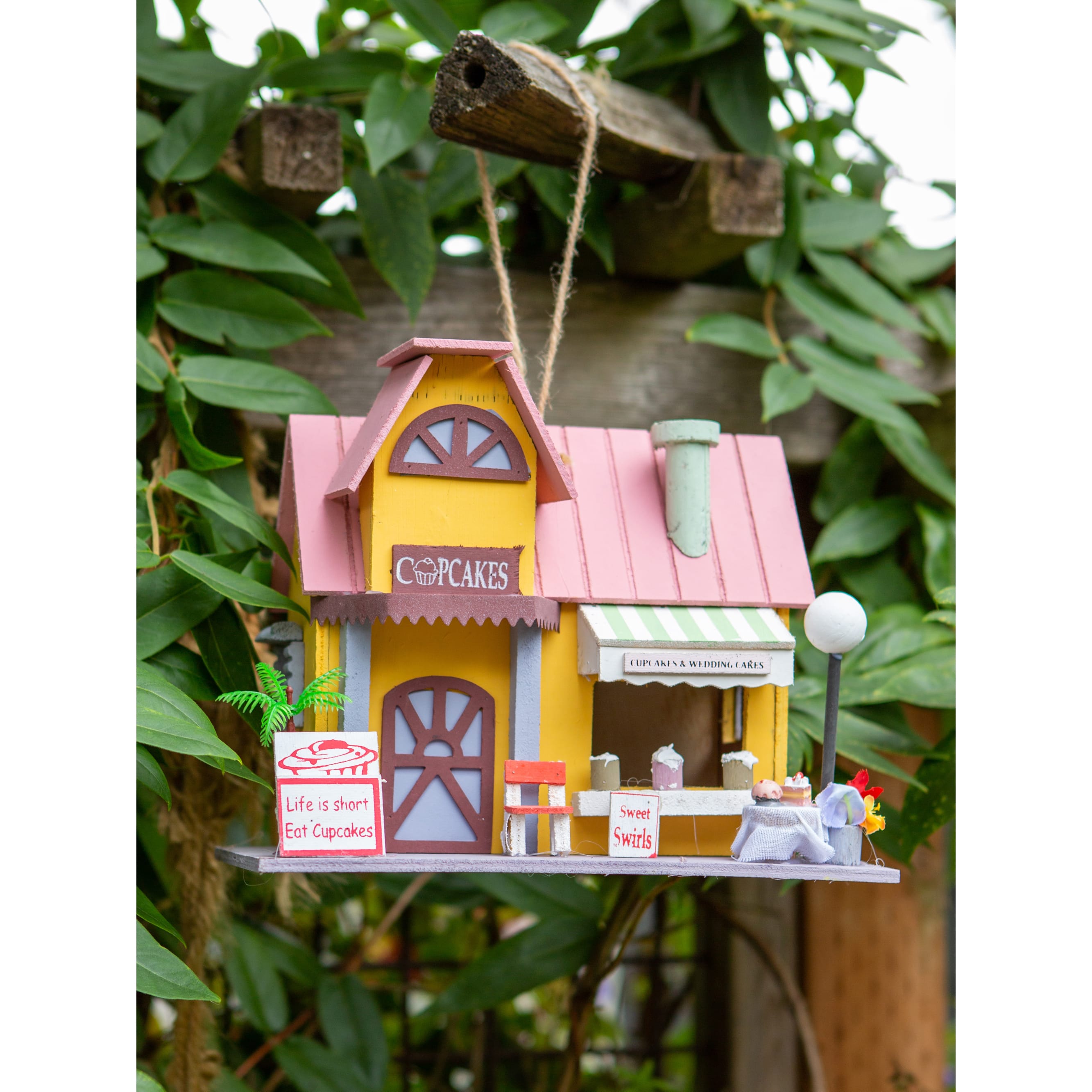 8&#x27;&#x27; Cute Cupcake Bakery Birdhouse