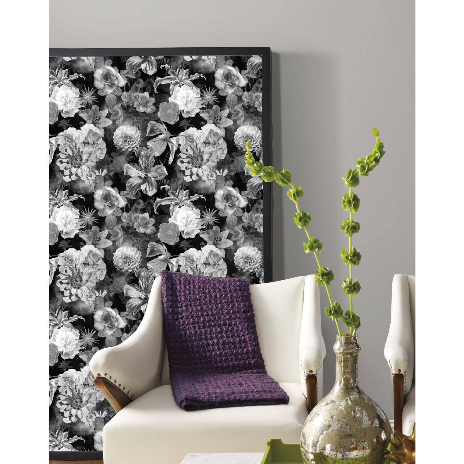 RoomMates Vintage Floral Blooms Peel & Stick Wallpaper