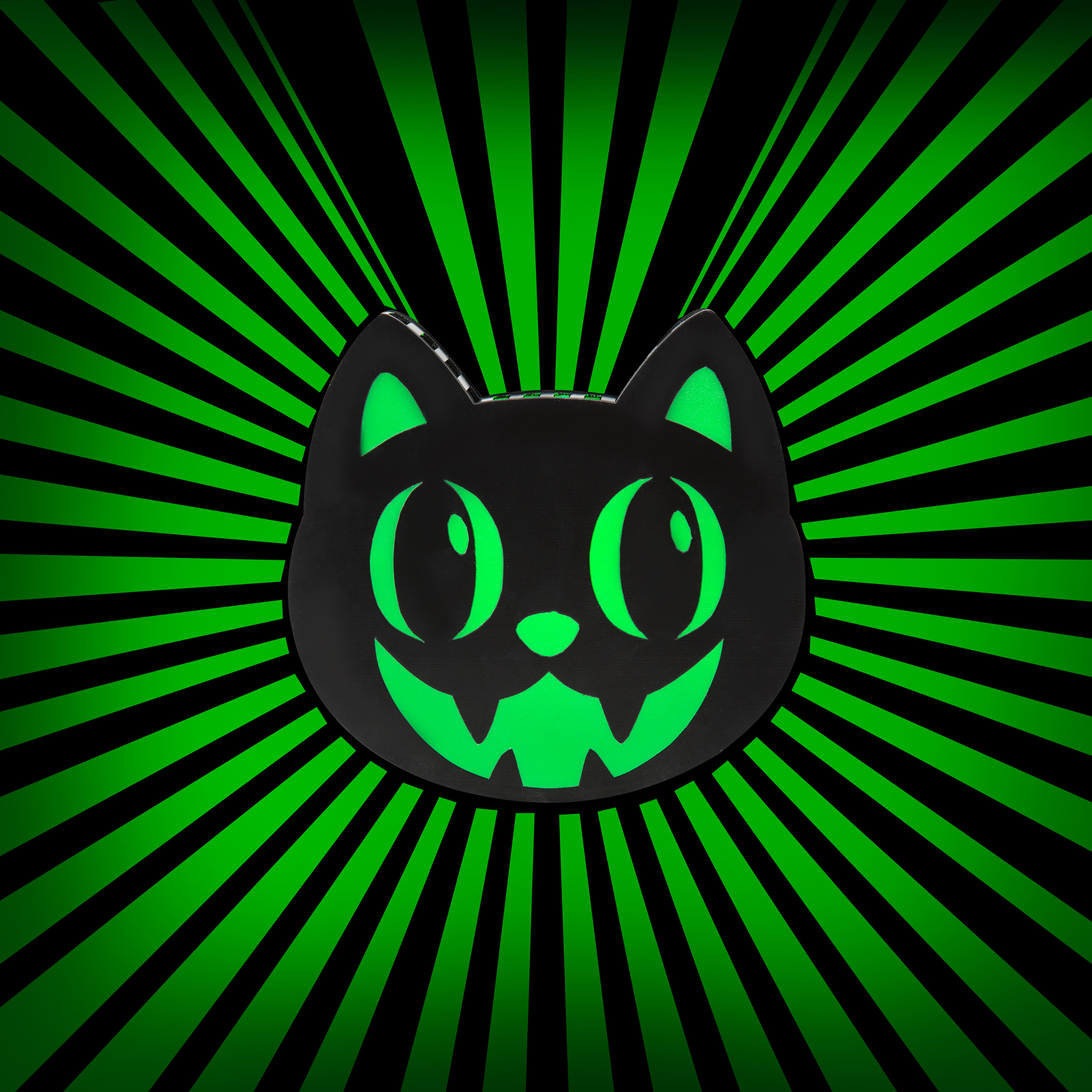 8&#x22; Radiant Shadows&#x2122; Black Cat Green Light by Ashland&#xAE;