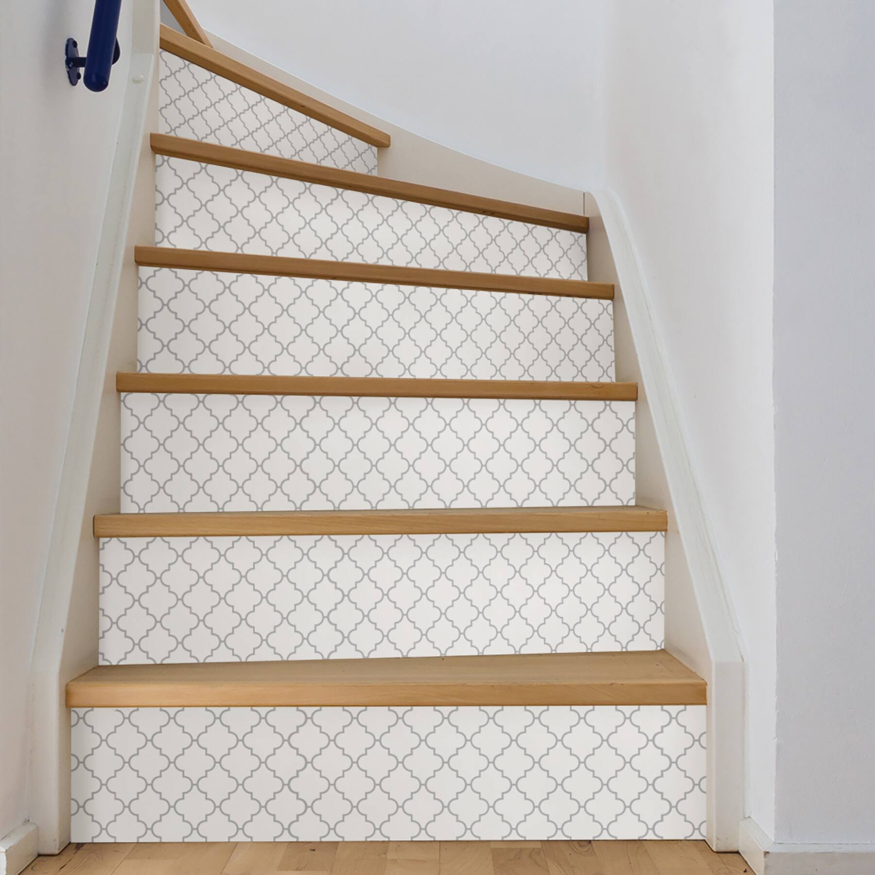 InHome Quatrefoil Peel & Stick Backsplash Tiles