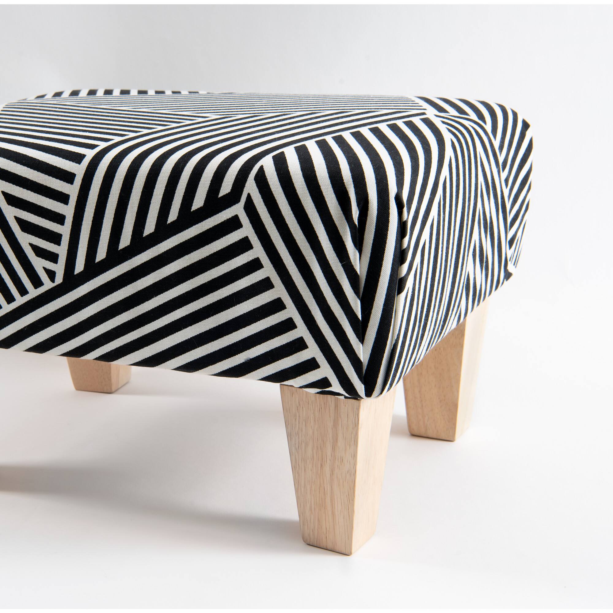 Dritz® Home Unfinished Wood Tapered Square Bun Feet Set