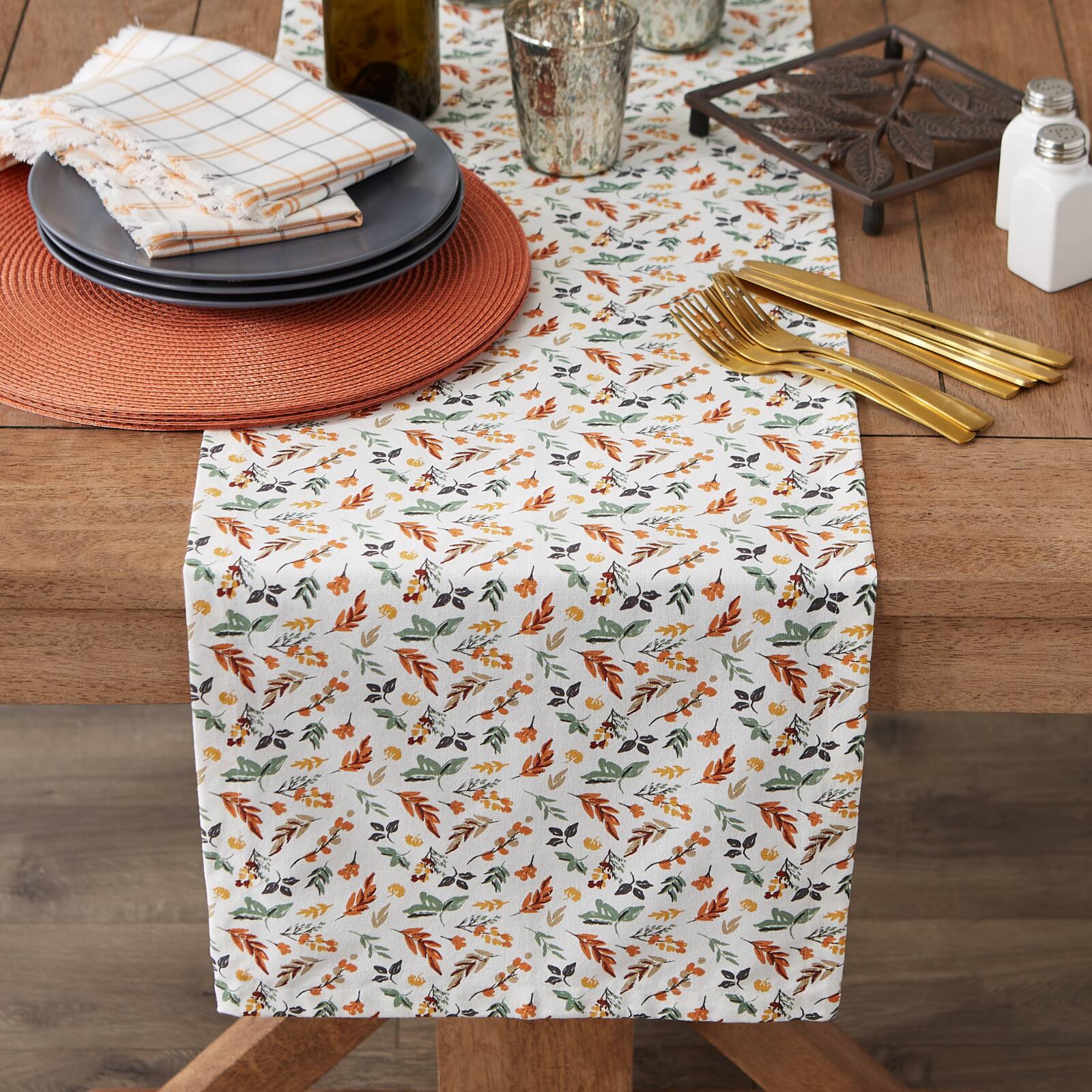 DII® 72" Crisp Leaves Printed Table Runner