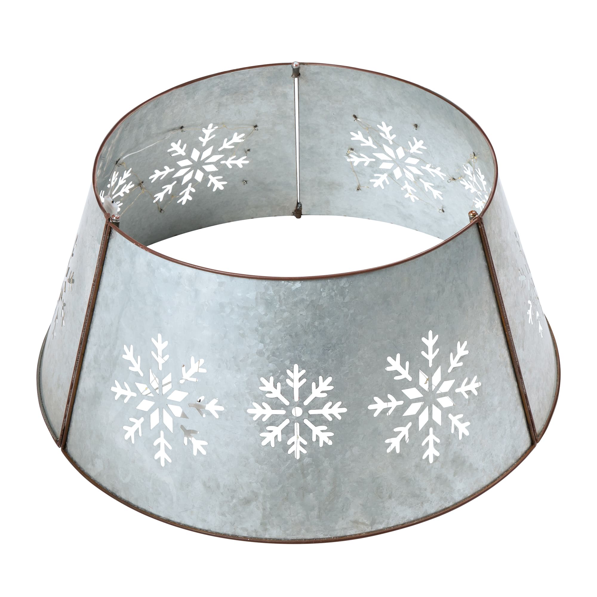 Glitzhome&#xAE; Silver 26&#x22; LED Snowflake Cutout Metal Tree Collar