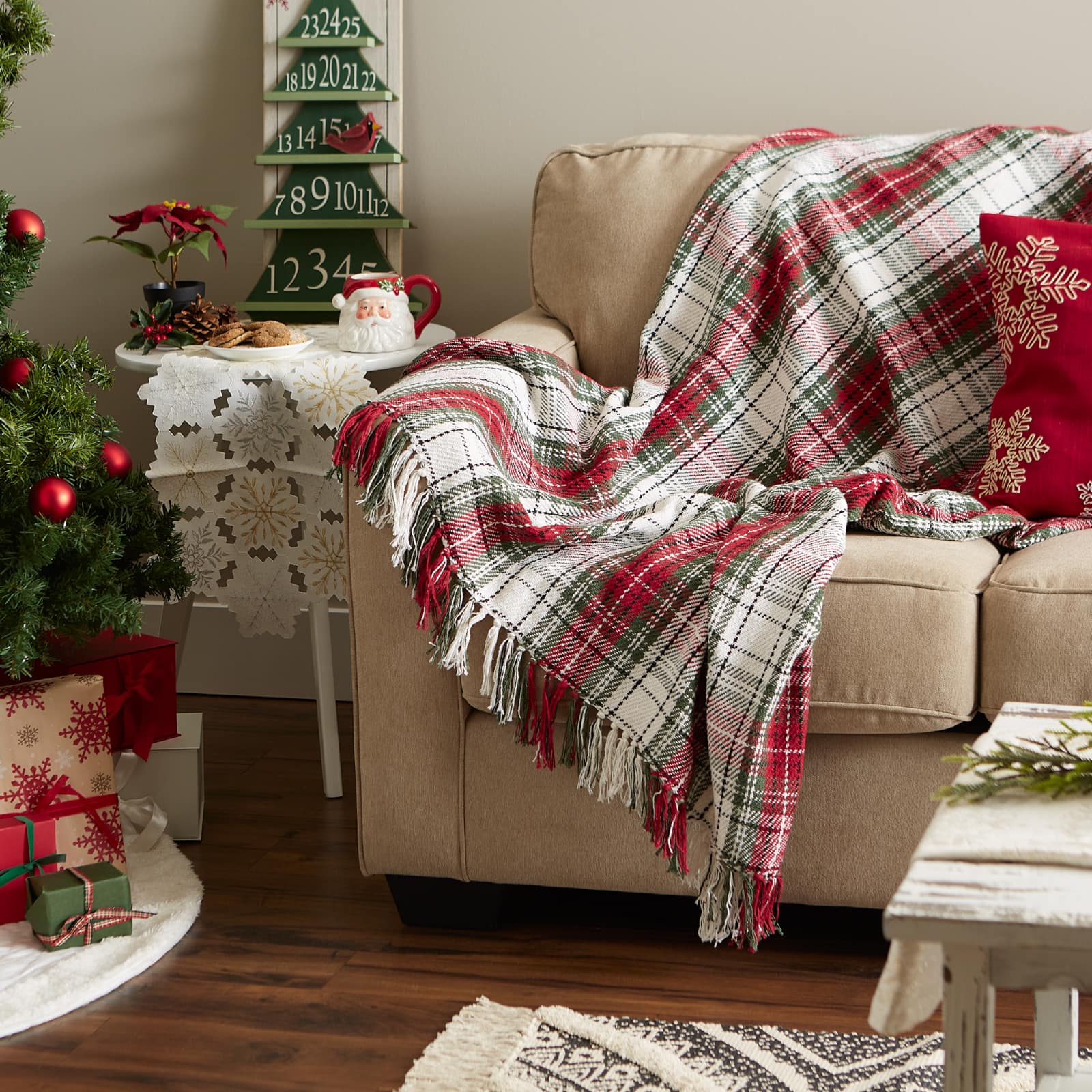 DII&#xAE; Christmas Plaid Recycled Cotton Throw