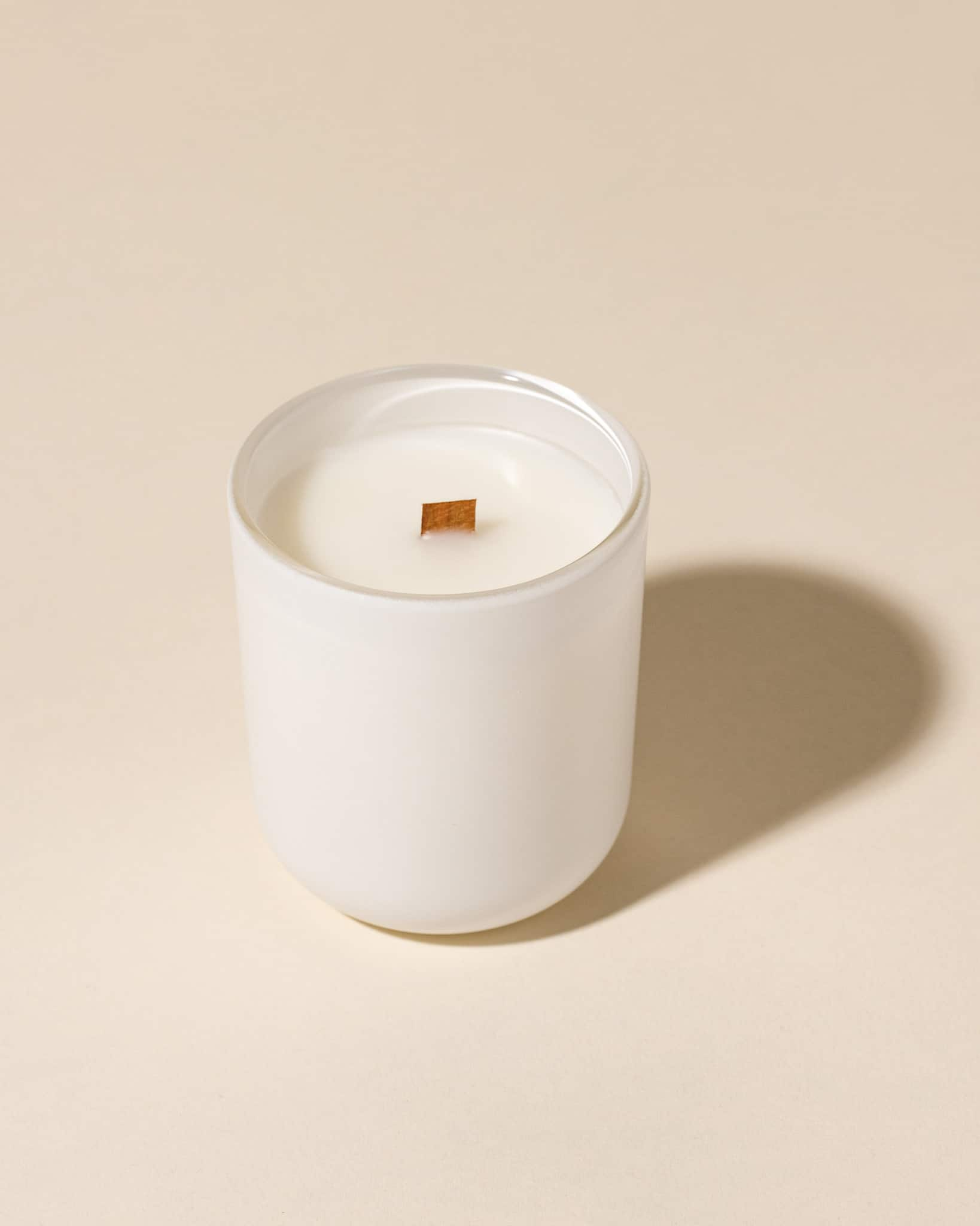 makesy 2.5oz. Matte White Aura Vessel, 12ct.