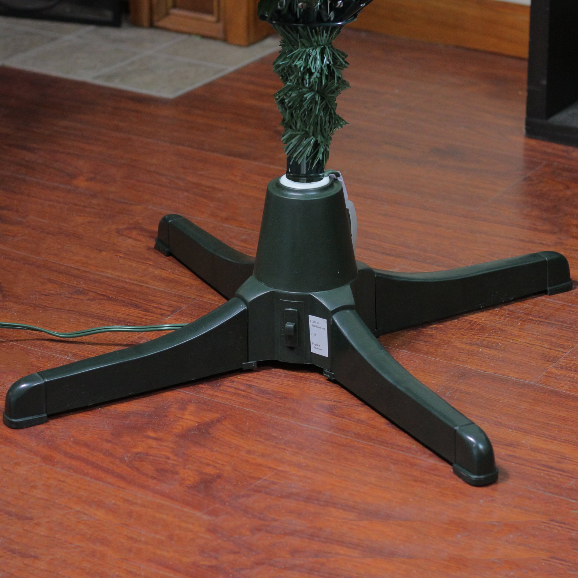19&#x22; Green 360 Degree Rotating Tree Stand for 7.5ft. Artificial Trees