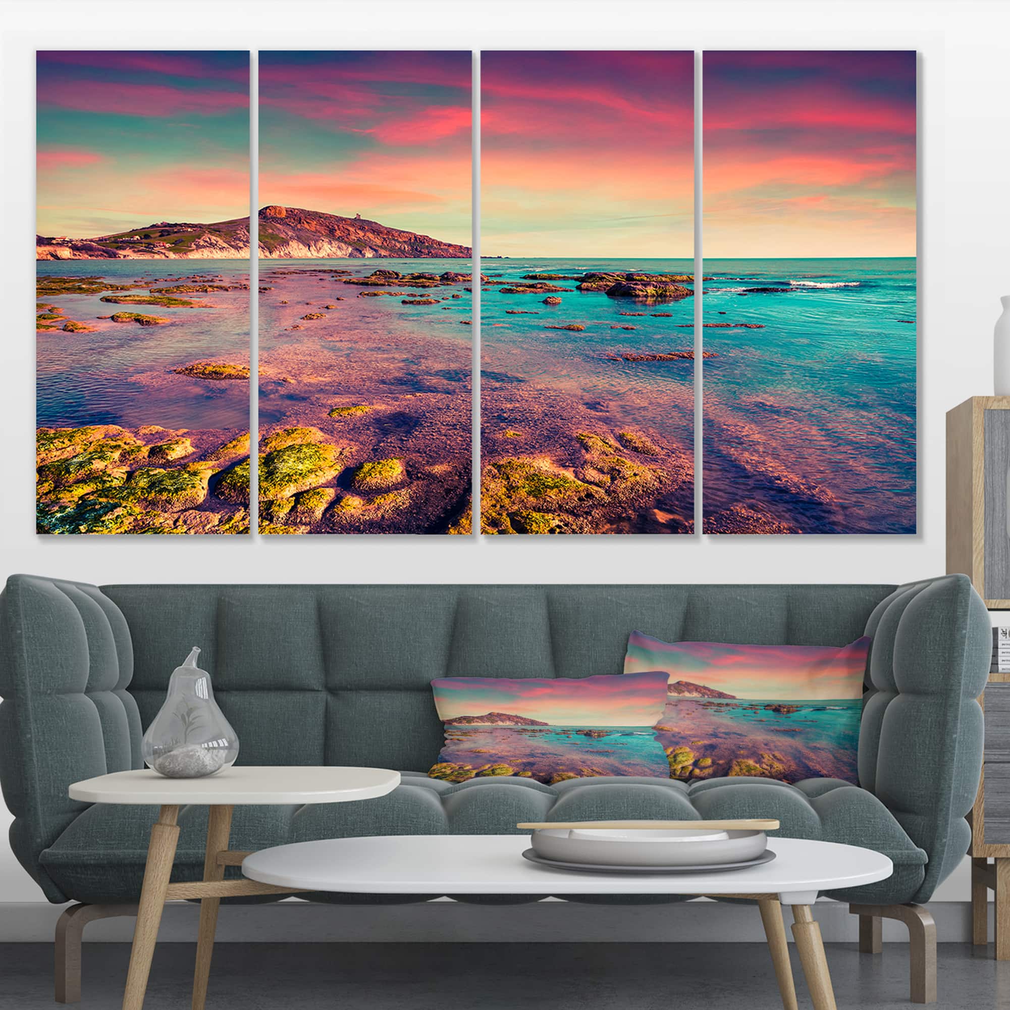 Designart - Giallonardo Beach Colorful Sunset - Seashore Photo Canvas Print