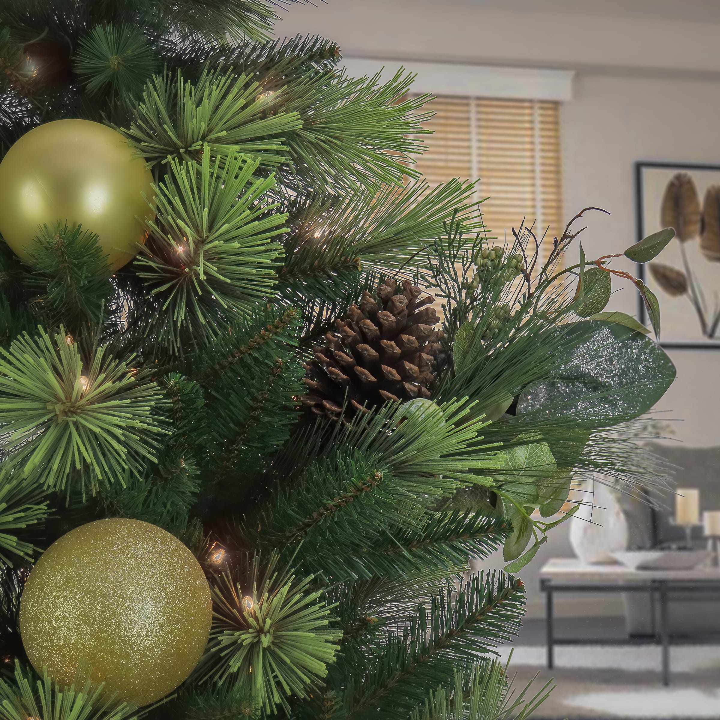 Frosted Pine, Berry &#x26; Pinecone Pick