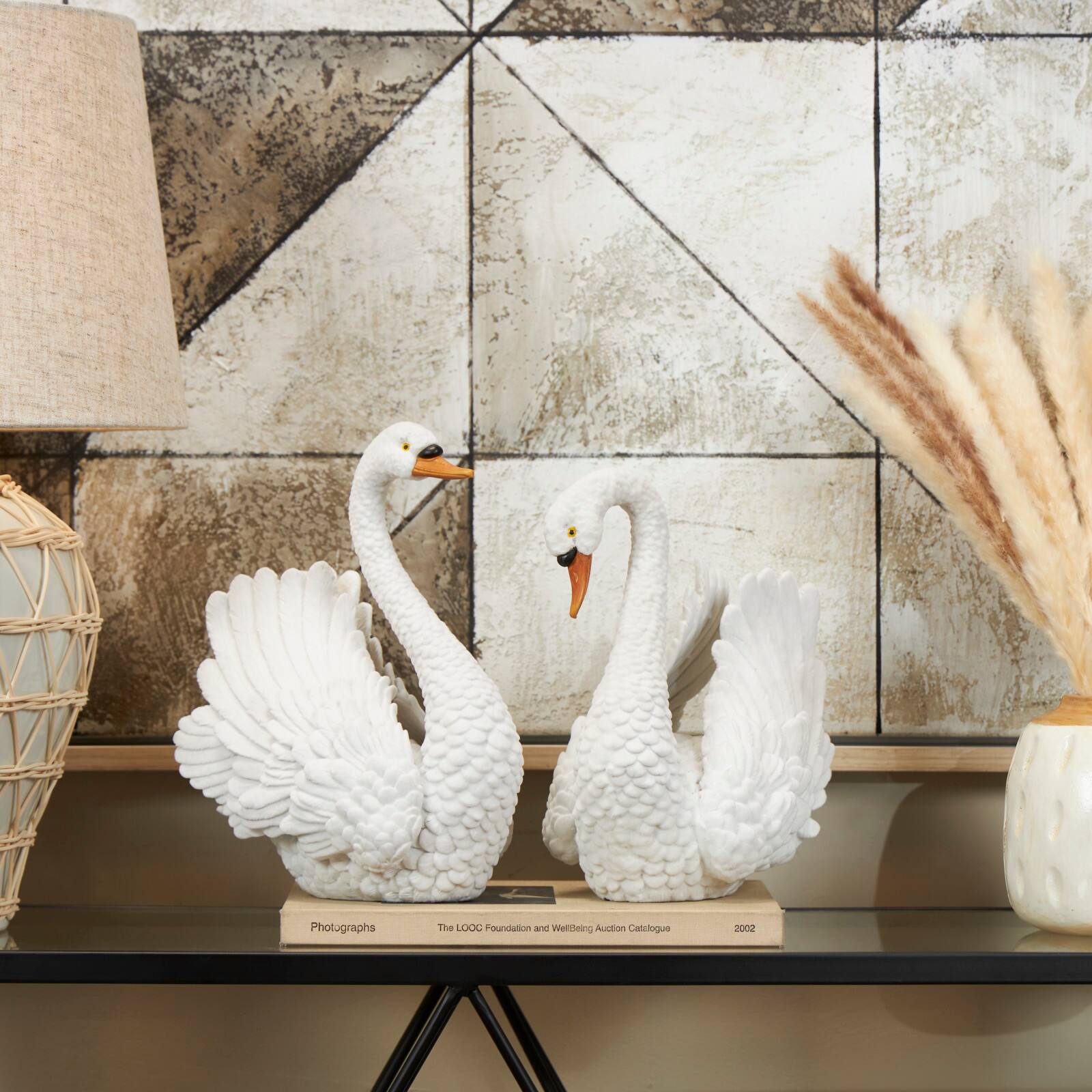 Textured White Swan Tabletop Décor Set