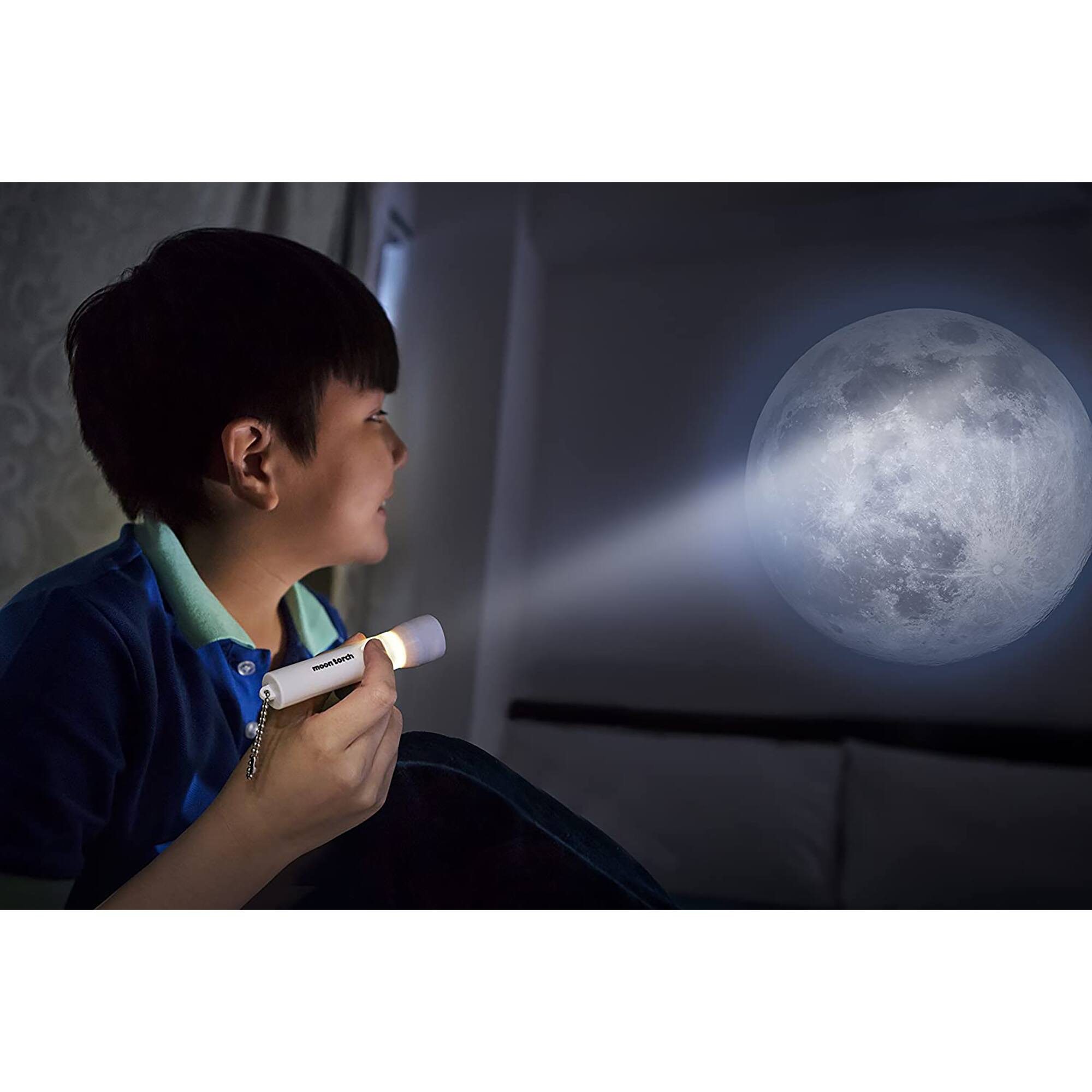 Toysmith® 4M Kidz Labs Moon Torch Kit