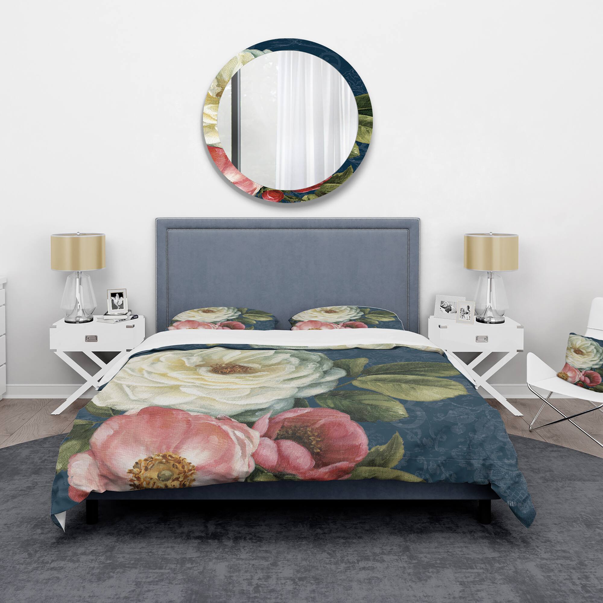 Designart &#x27;White and Pink Damask Rose Flowers&#x27; Shabby Bedding Set - Duvet Cover &#x26; Shams
