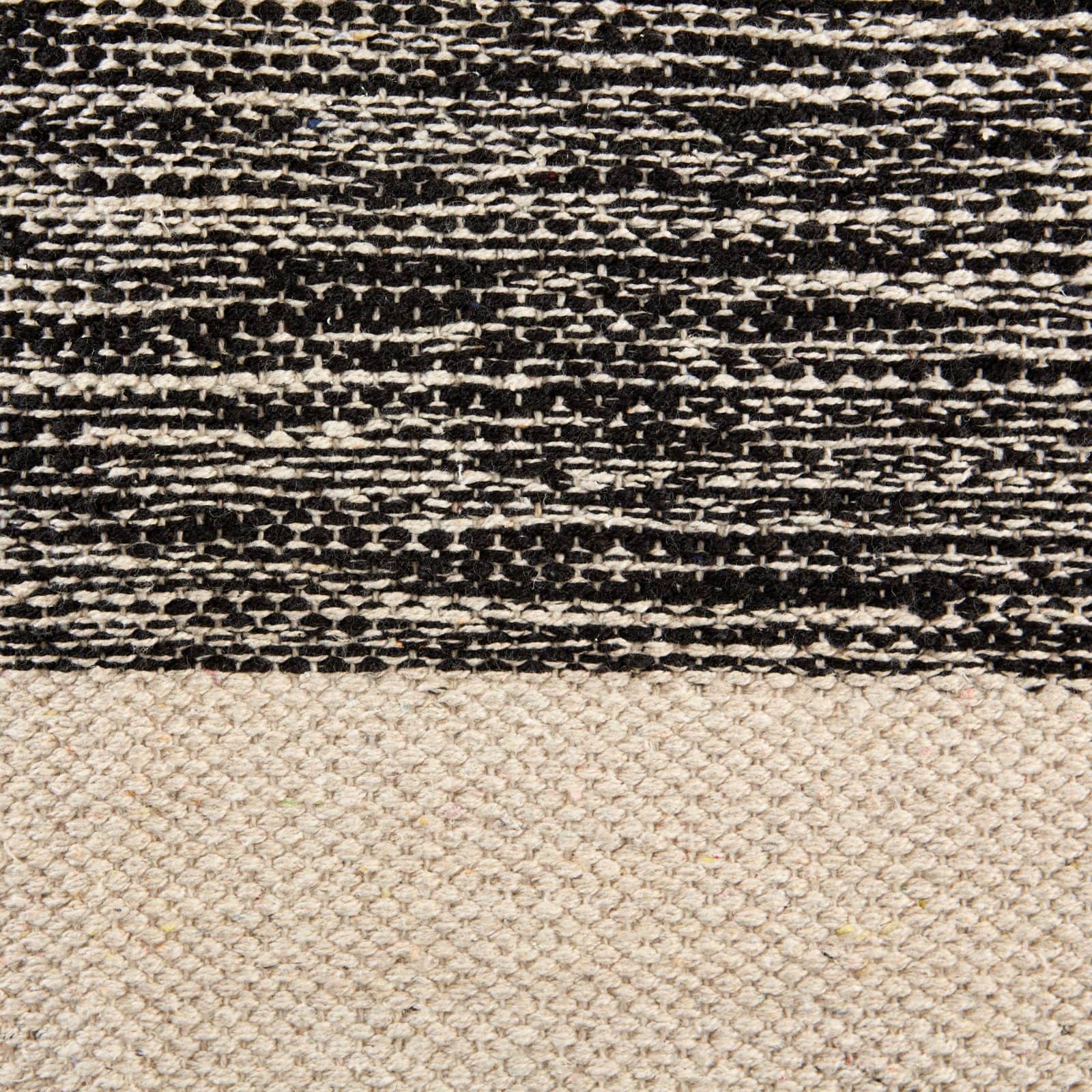 DII® Variegated Border Hand-Loomed Rug