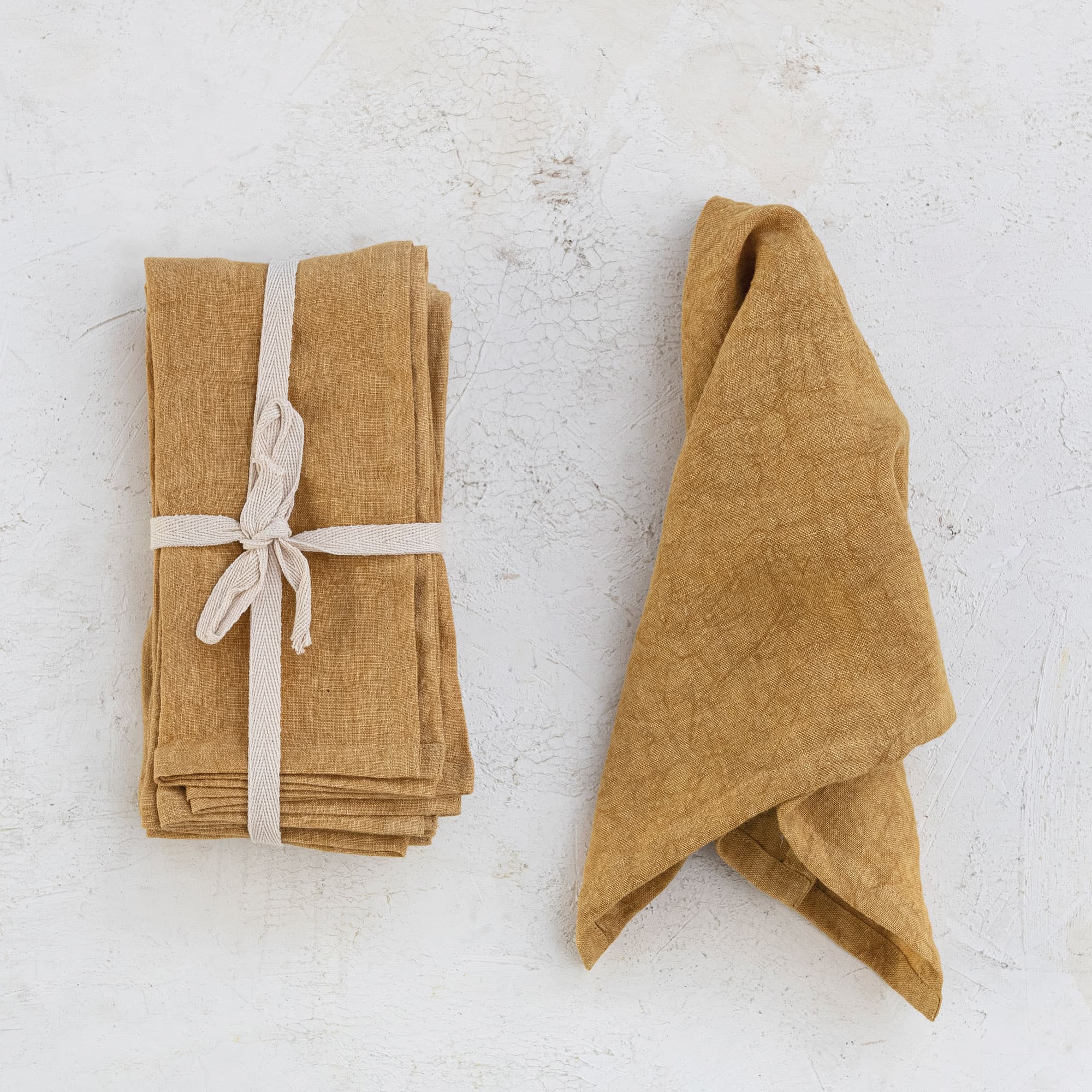 Hello Honey&#xAE; 18&#x22; Square Stonewashed Linen Dinner Napkins, 4ct.