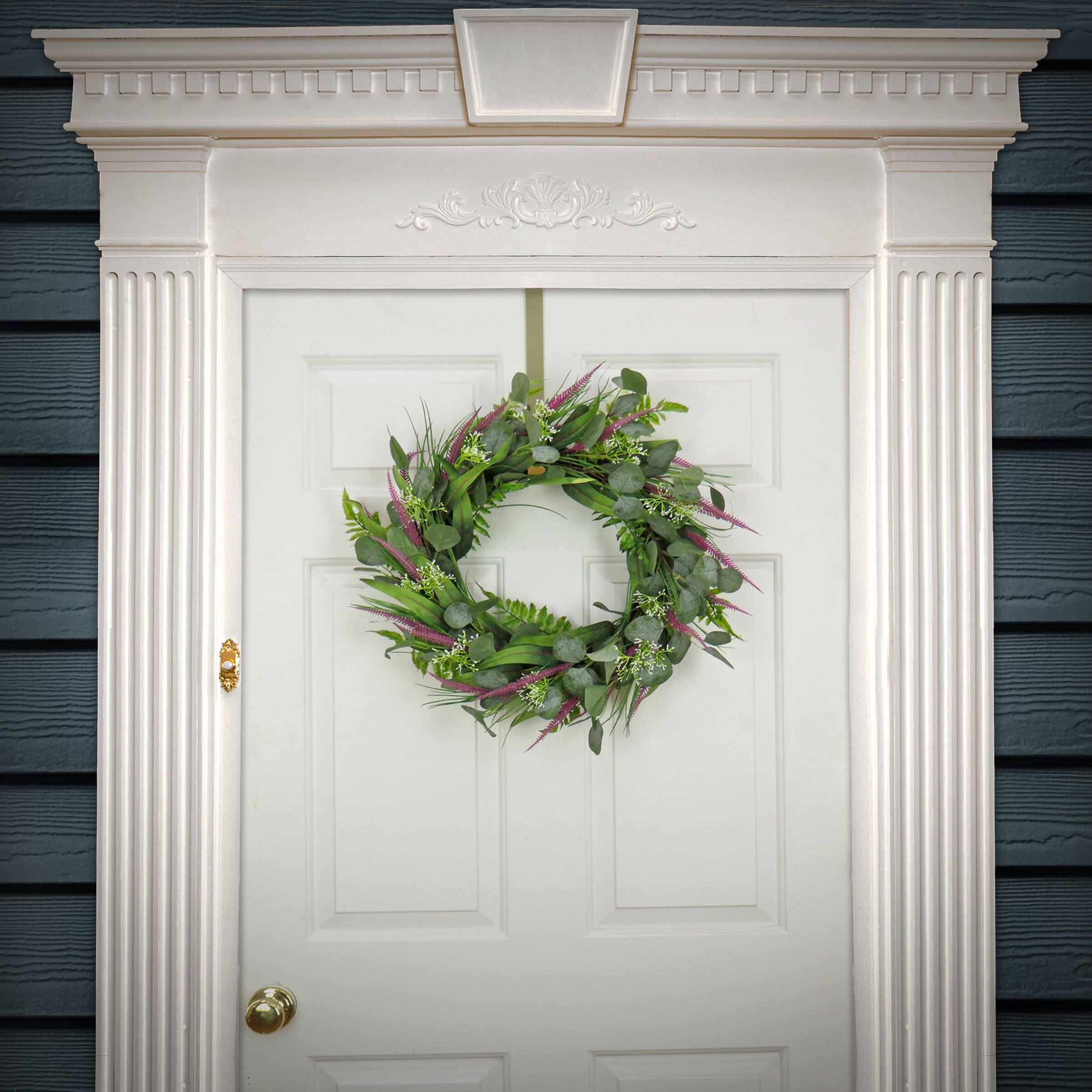 22" Eucalyptus & Lavender Wreath