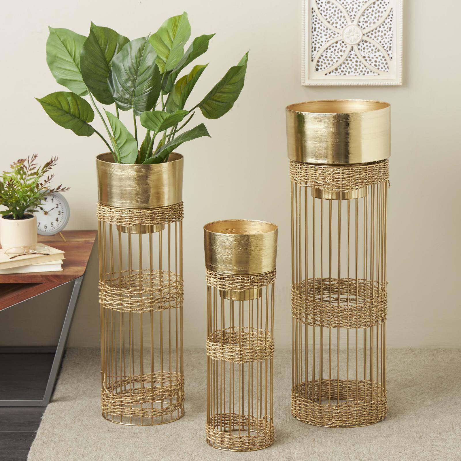 Gold Metal Textured Cylindrical Dome Planter &#x26; Pedestal Base Set