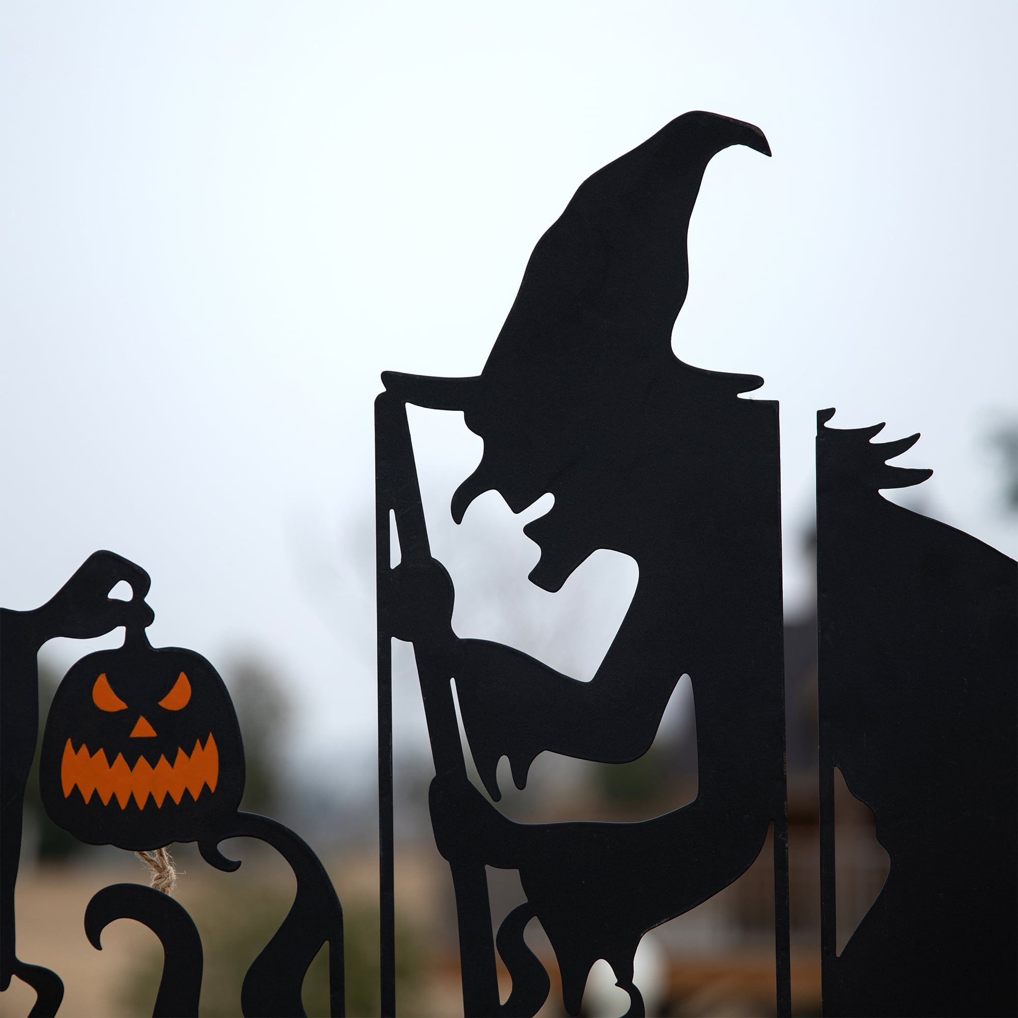 Glitzhome&#xAE; 34.5&#x22; Halloween Metal Silhouette Witches With Cauldron Yard Stake Set