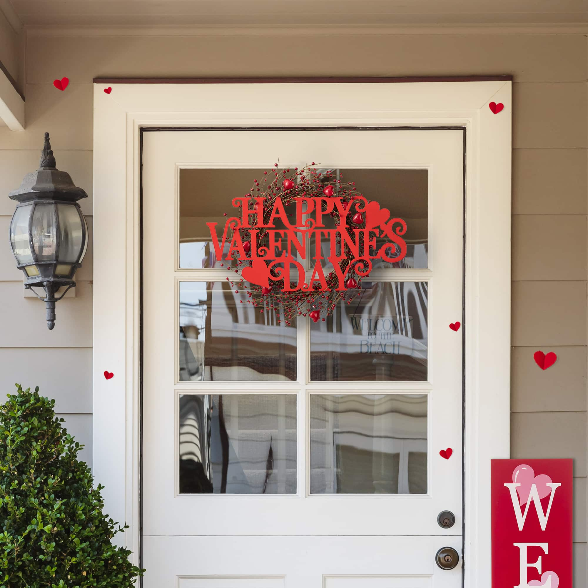 Glitzhome&#xAE; 24&#x22; Metal &#x22;HAPPY VALENTINE&#x27;S DAY&#x22; Wall Decor