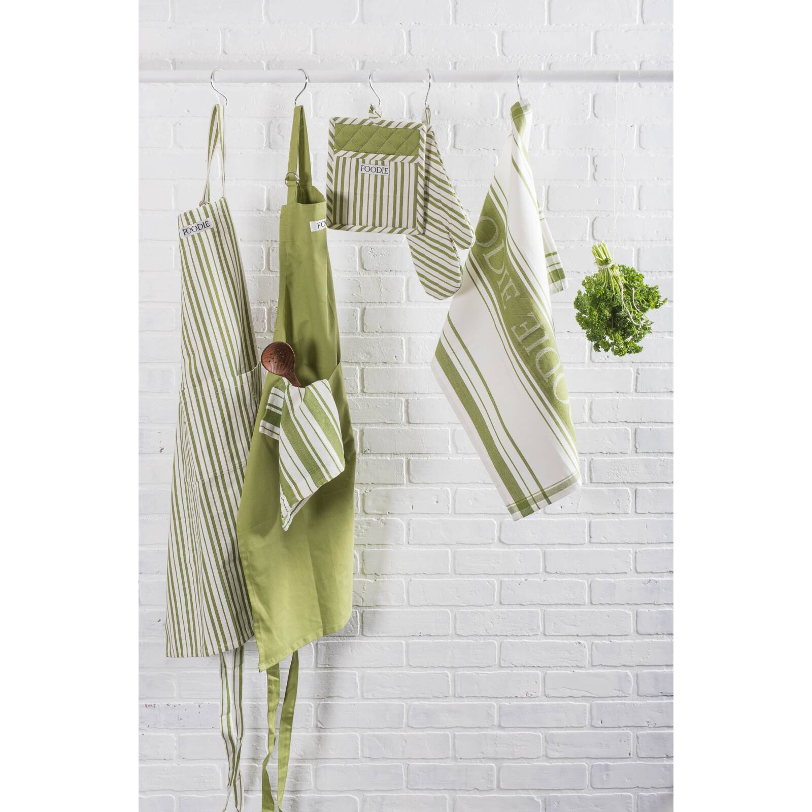 Parsley Foodie Gourmet Chef Potholder Set
