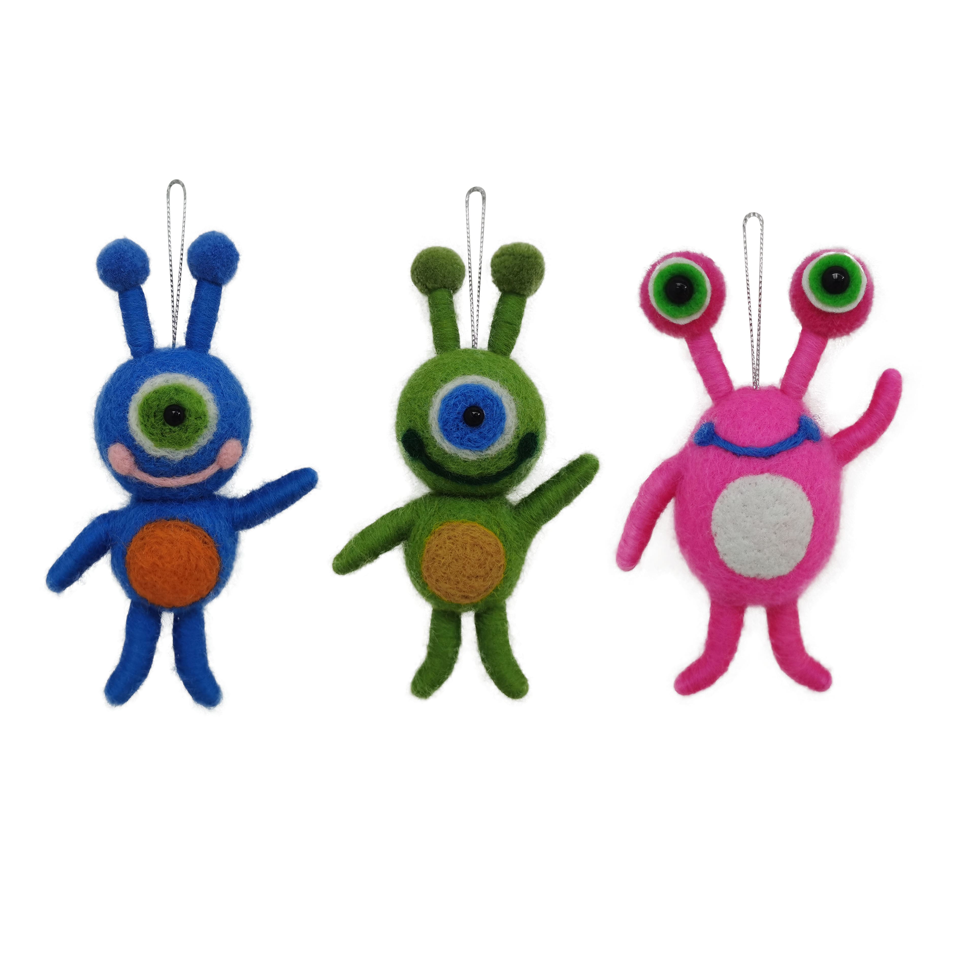 Assorted 5&#x22; Felt Alien Ornament, 1pc. by Ashland&#xAE;