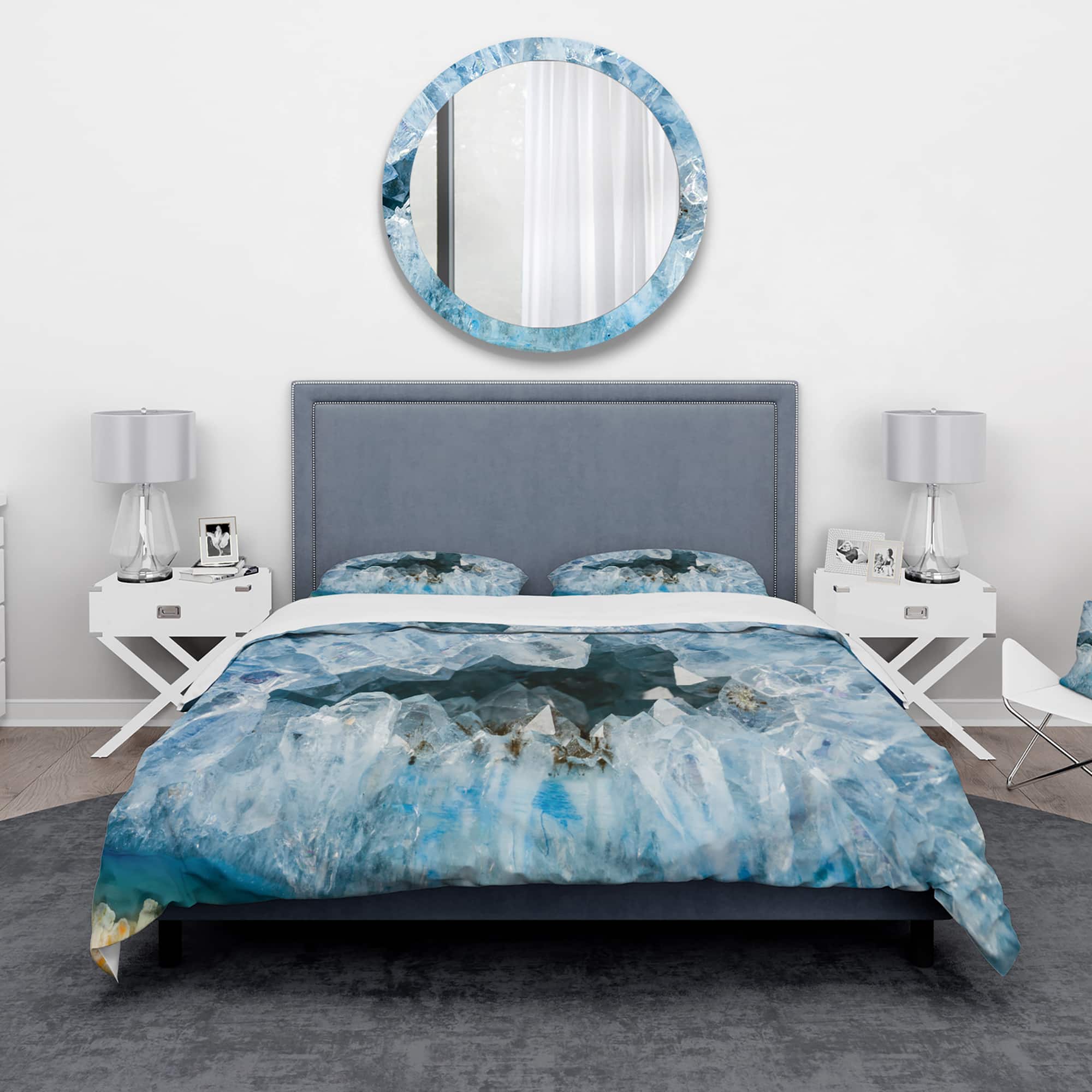 Designart &#x27;Geode Interior with Light Blue crystals&#x27; Mid-Century Modern Bedding Set - Duvet Cover &#x26; Shams