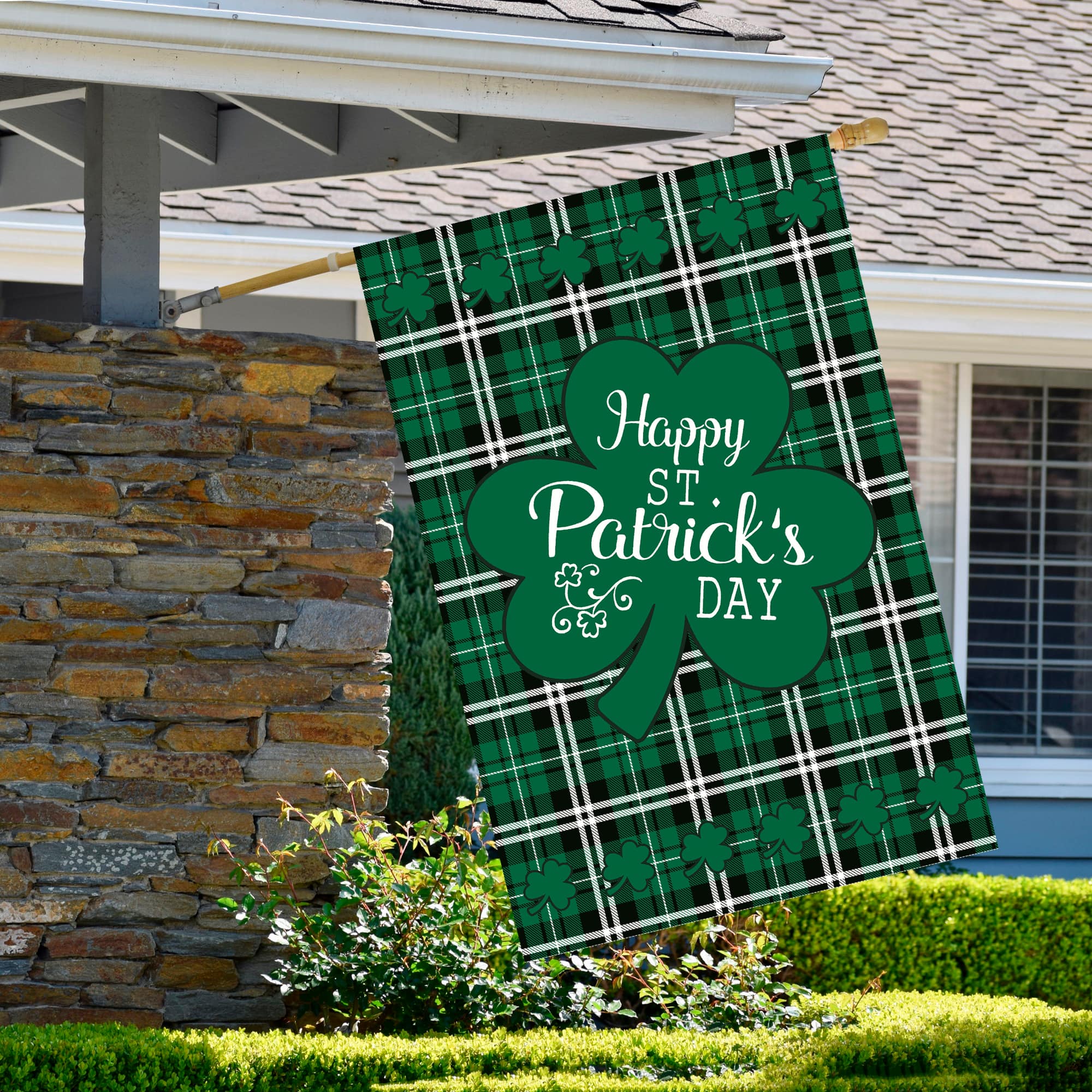 Happy St. Patrick&#x27;s Day Plaid Outdoor House Flag 28&#x22; x 40&#x22;