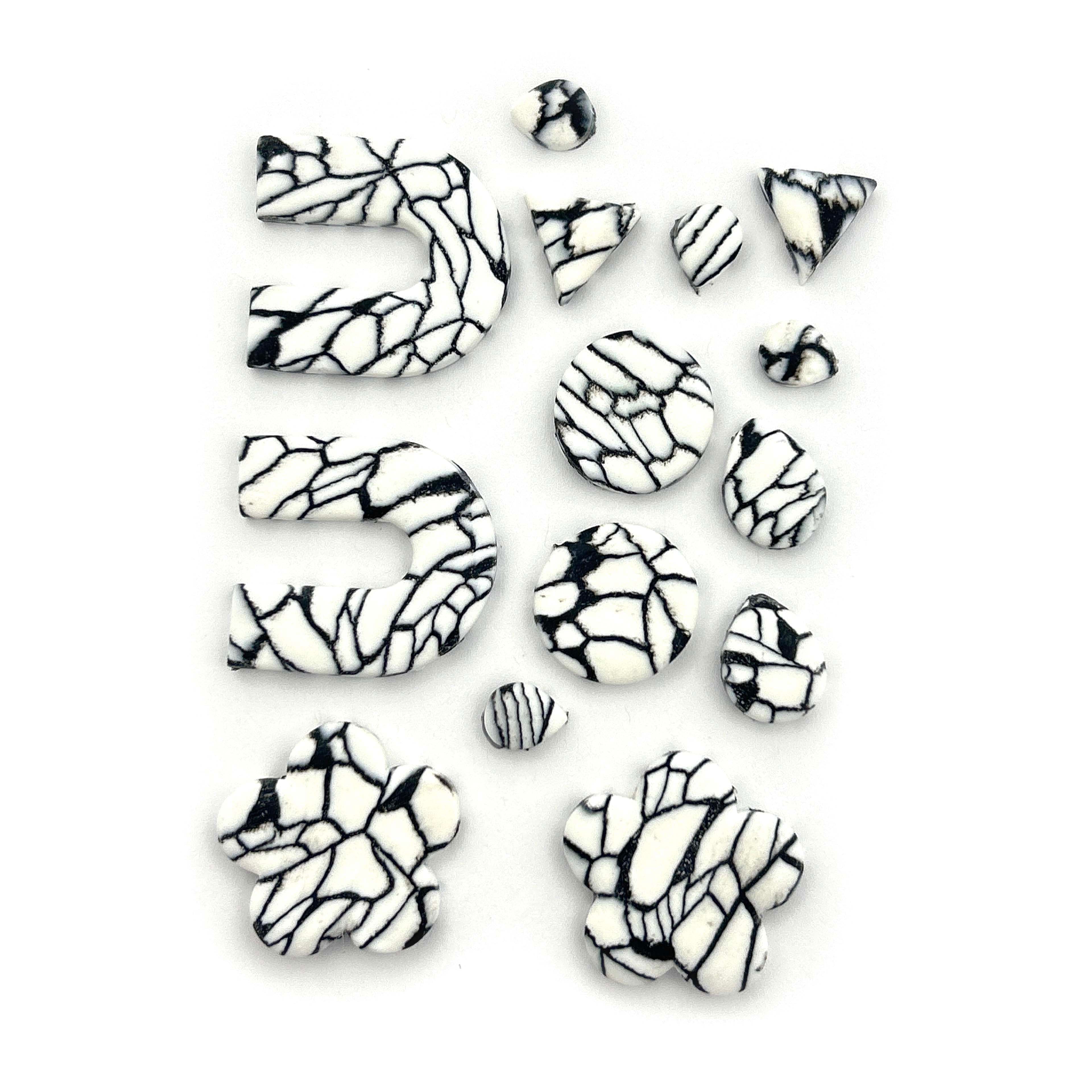 Black & White Clay Beads — Parkers Inc.