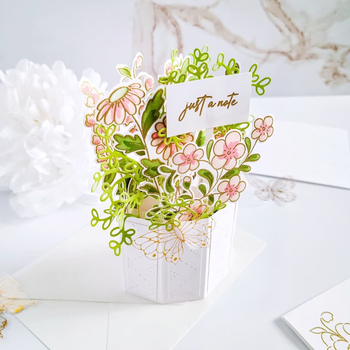 Pinkfresh Studio Beautiful Blooms Clear Stamp Set