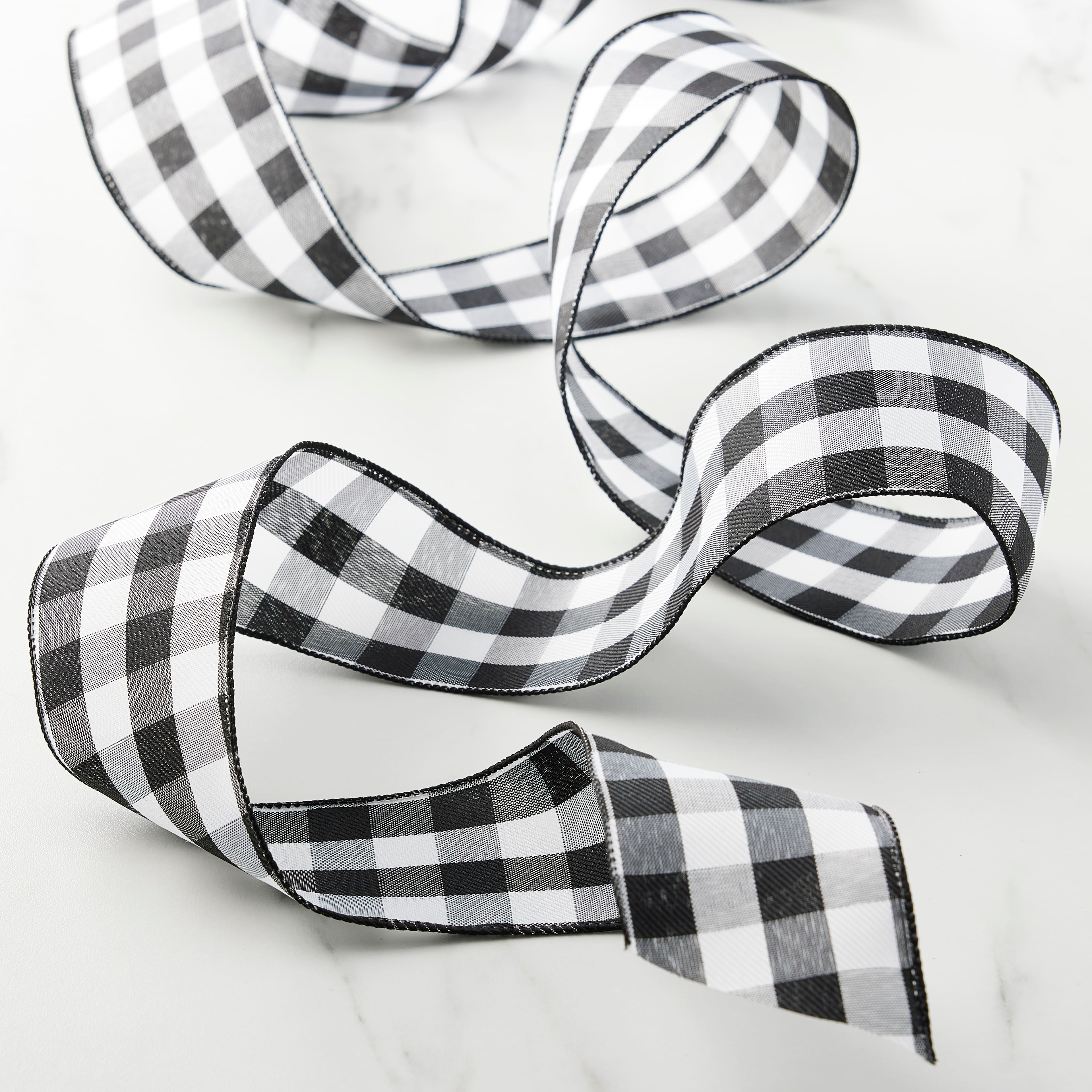 2.5&#x22; x 8.3yd. Wired Gingham Ribbon by Celebrate It&#x2122; D&#xE9;cor
