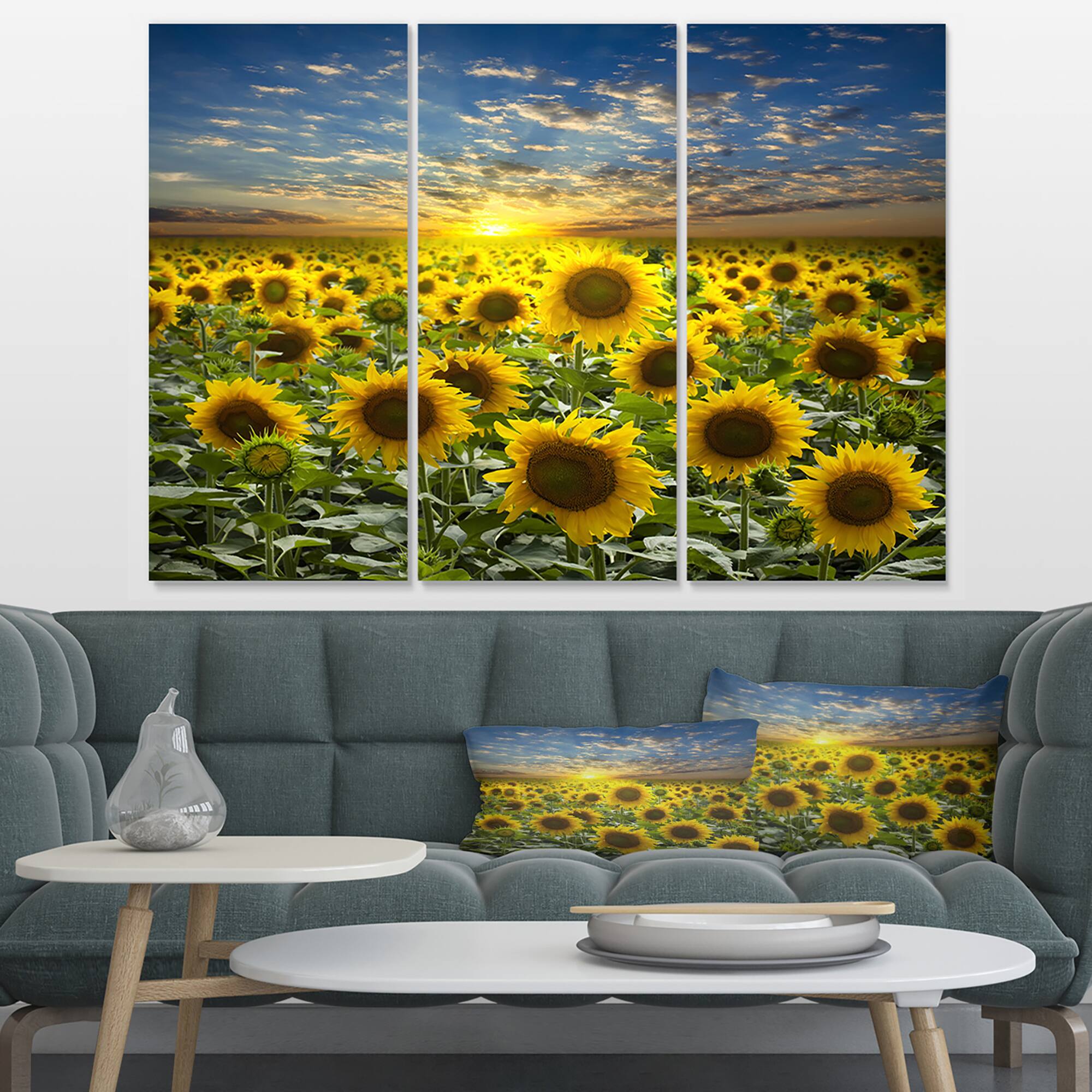 Designart - Field of Blooming Sunflowers - Large Flower Canvas Wall Art