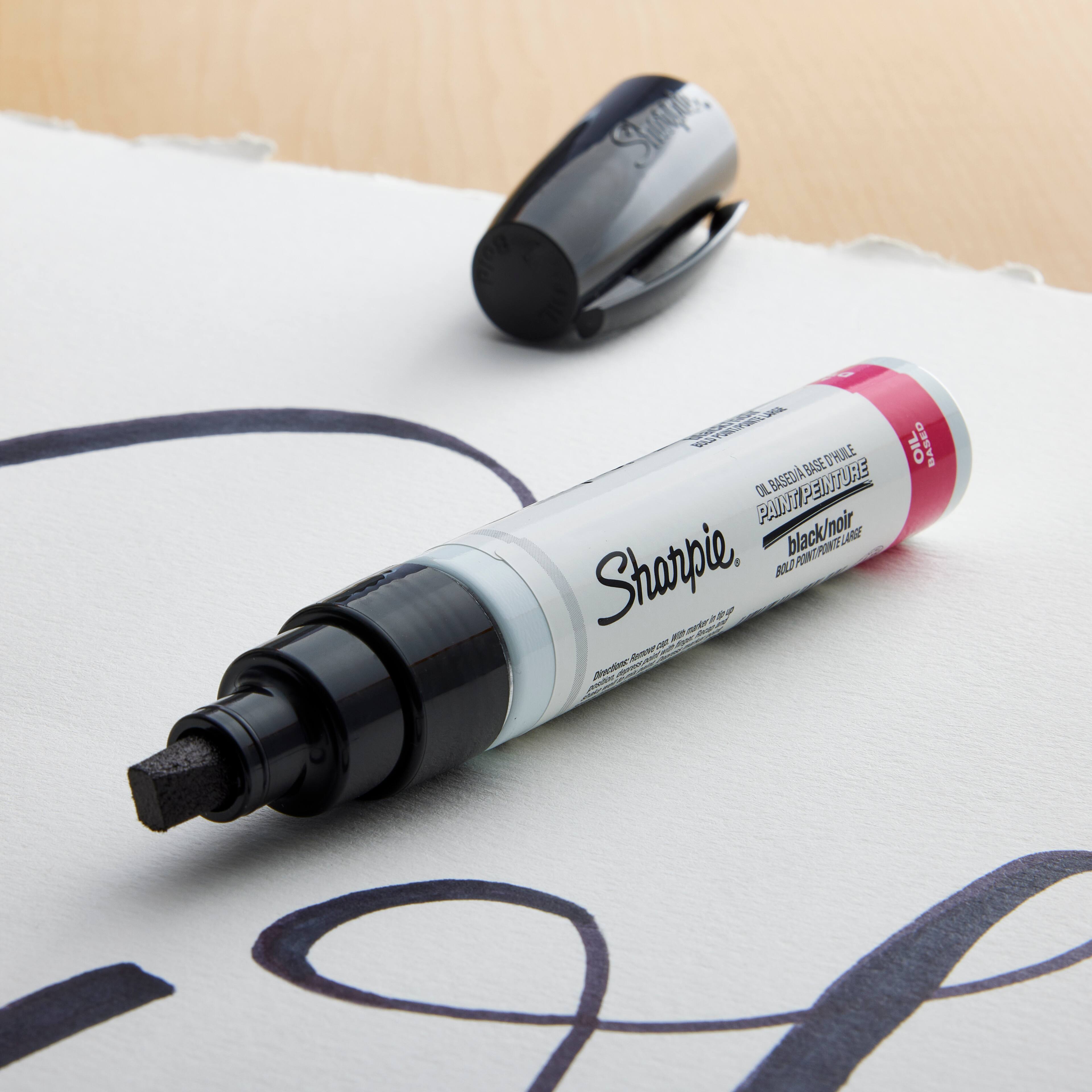 12 Pack: Sharpie&#xAE; Bold Point Black Oil-Based Paint Marker
