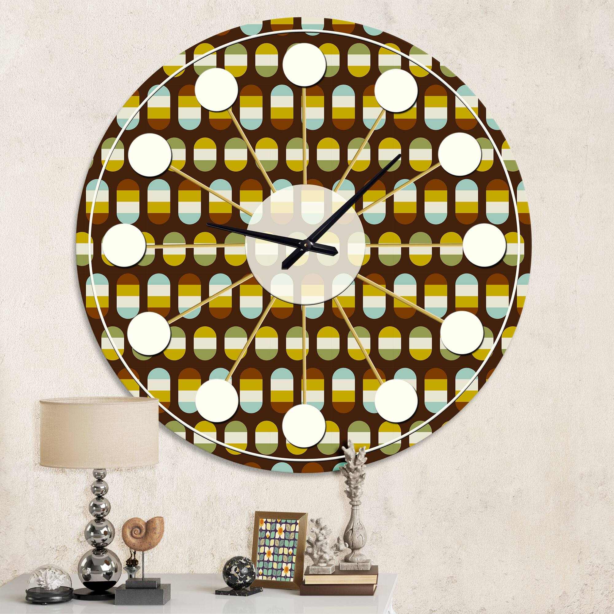 Designart &#x27;Retro Polka Dots Mid-Century Modern Wall Clock