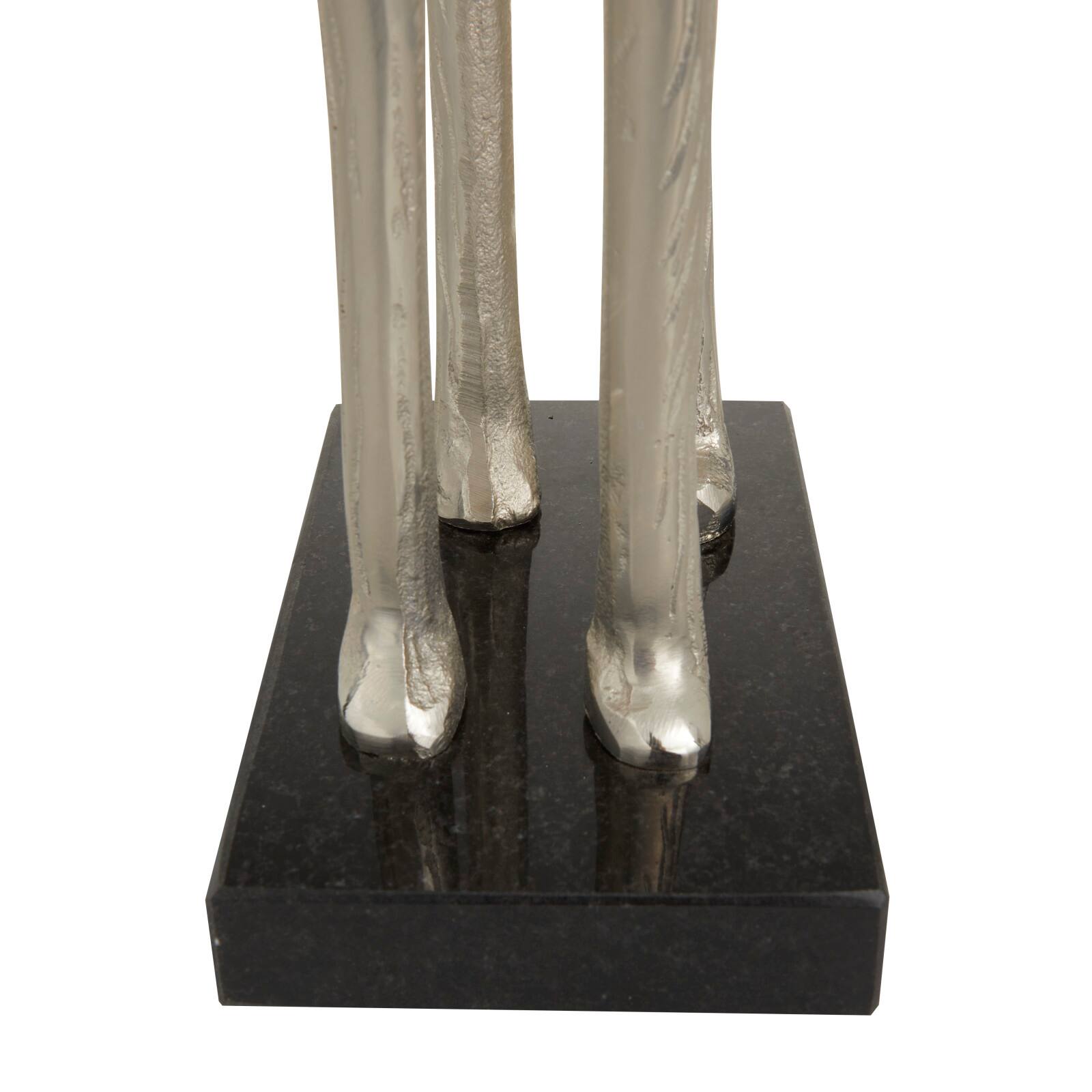 Silver Aluminum Contemporary Giraffe Sculpture Set