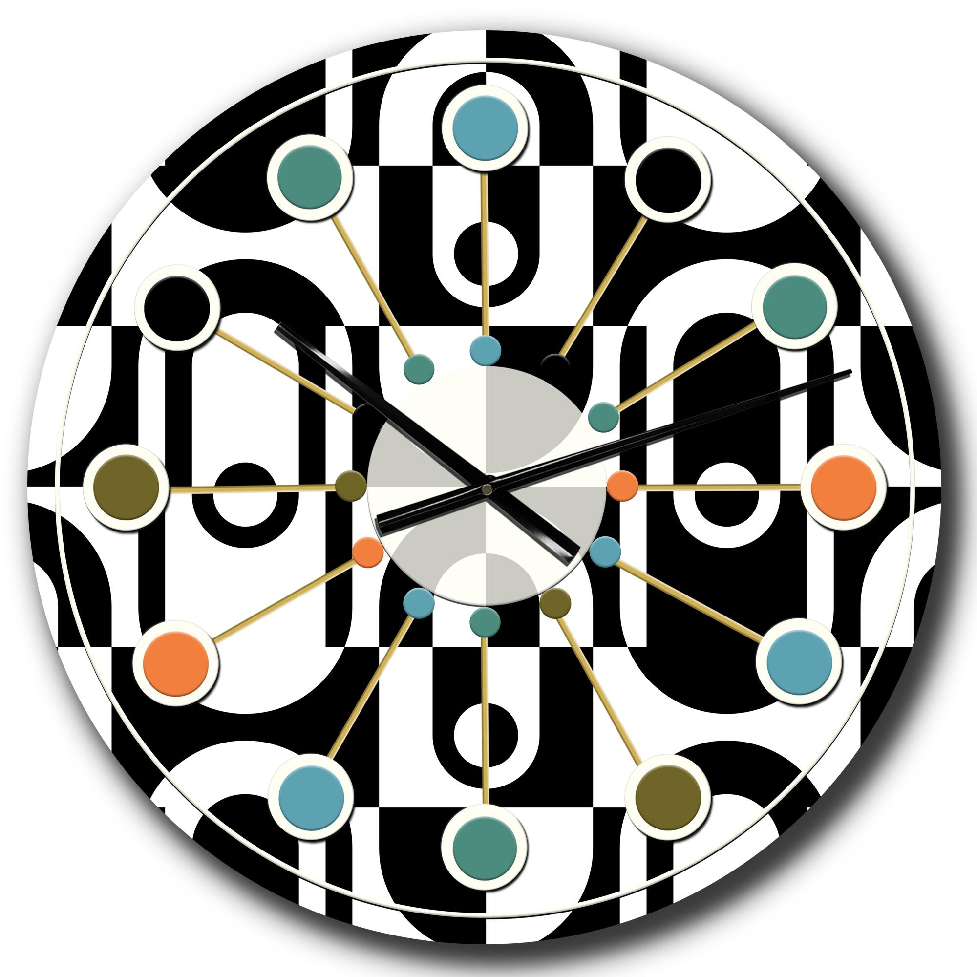 Designart 'Monochrome Geometric Pattern Viii Mid-Century Modern Wall Clock