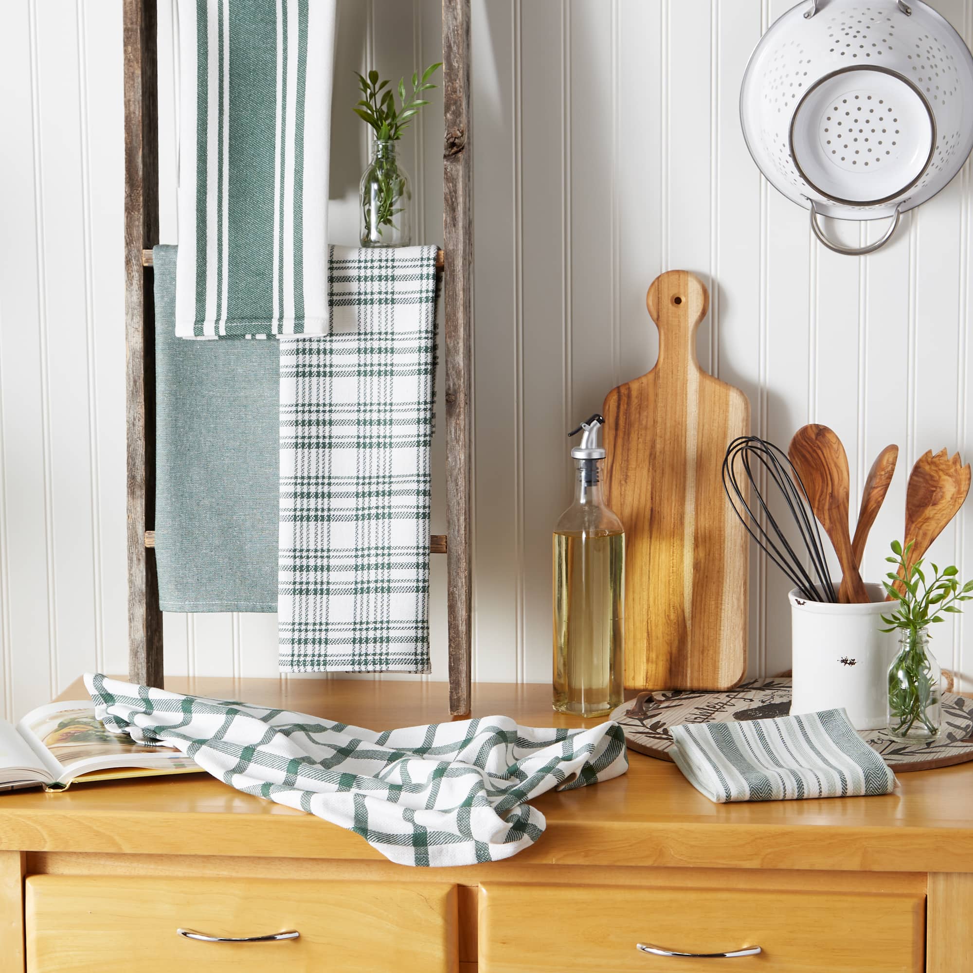 DII&#xAE; Woven Dish Towels, 5ct.