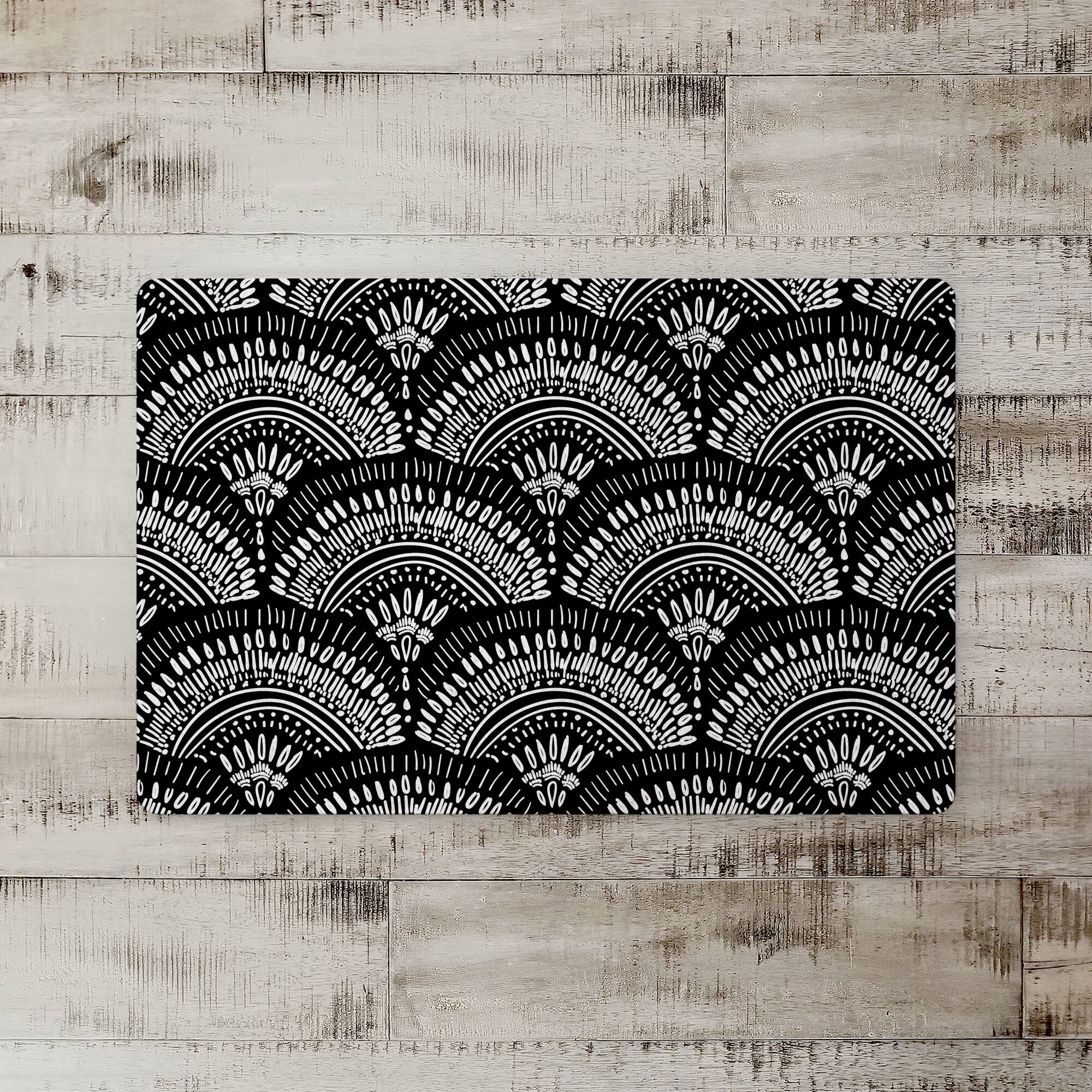 18&#x22; x 27&#x22; Black &#x26; White Bohemian Fan Sketch Pattern Floor Mat