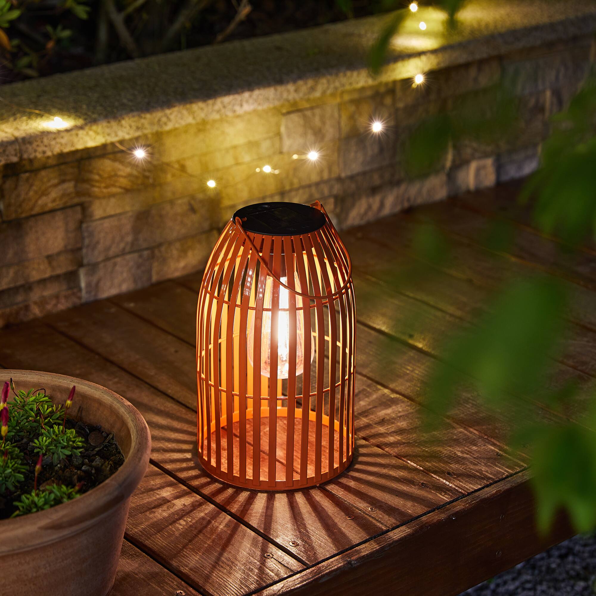 Glitzhome&#xAE; 10&#x22; Woven Solar Powered Outdoor Hanging Lantern