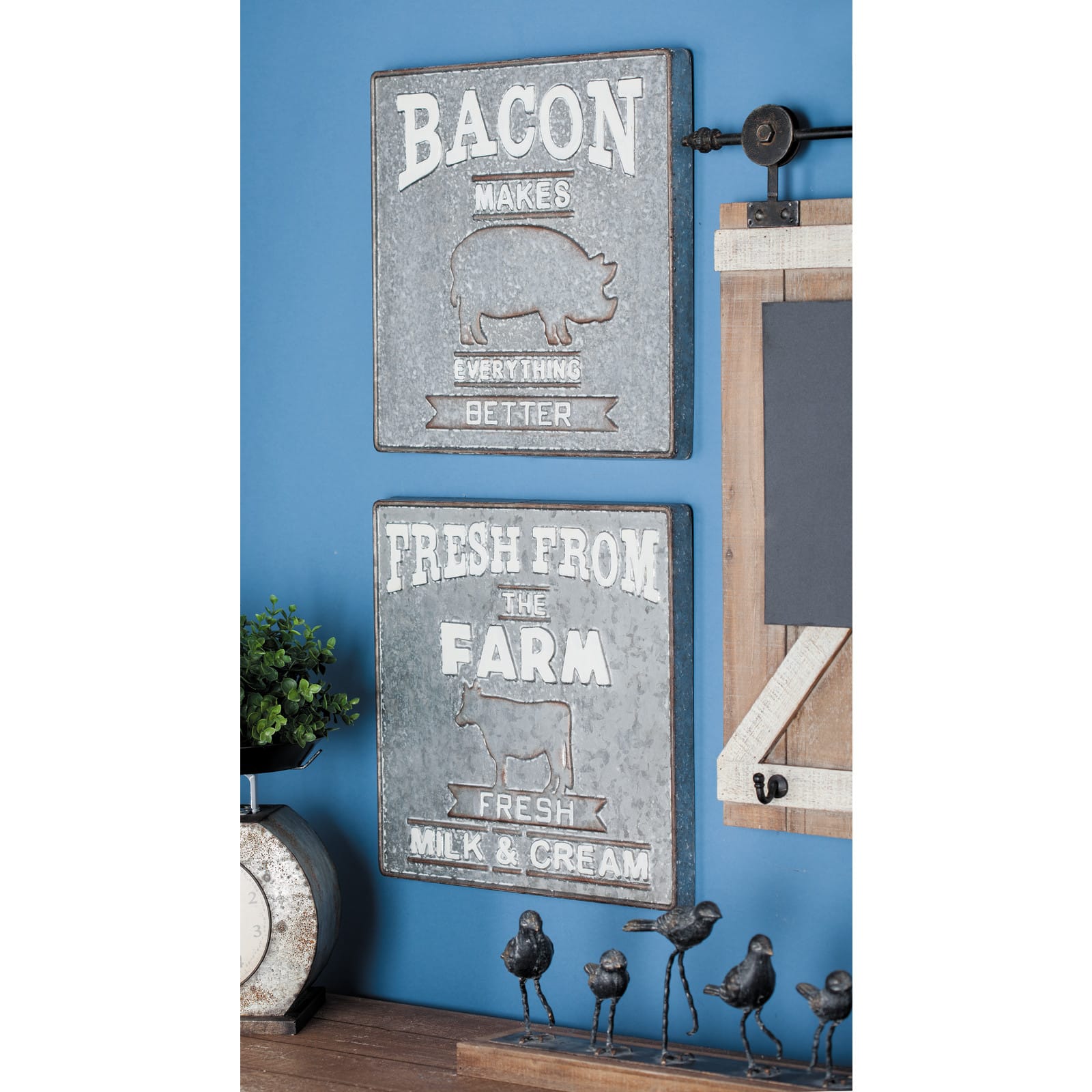 Gray Metal Farmhouse Sign Wall D&#xE9;cor Set