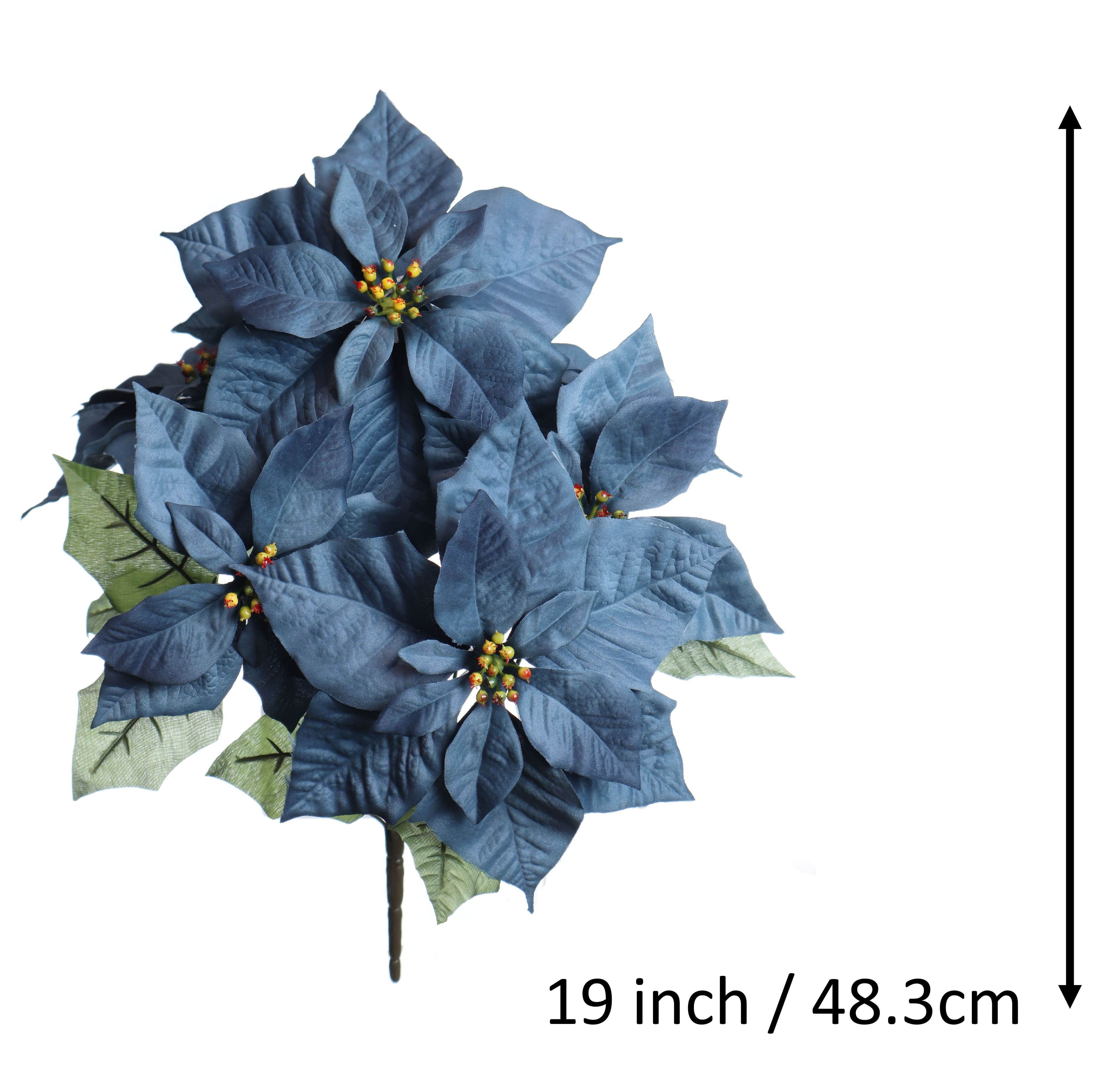 18.5&#x22; Water Resistant Poinsettia Bush by Ashland&#xAE;