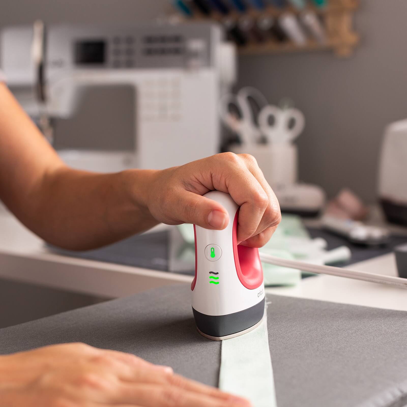 CricutĀ® EasyPress Miniā?¢ | Cricut Easypress Mini | Michaels easypress com