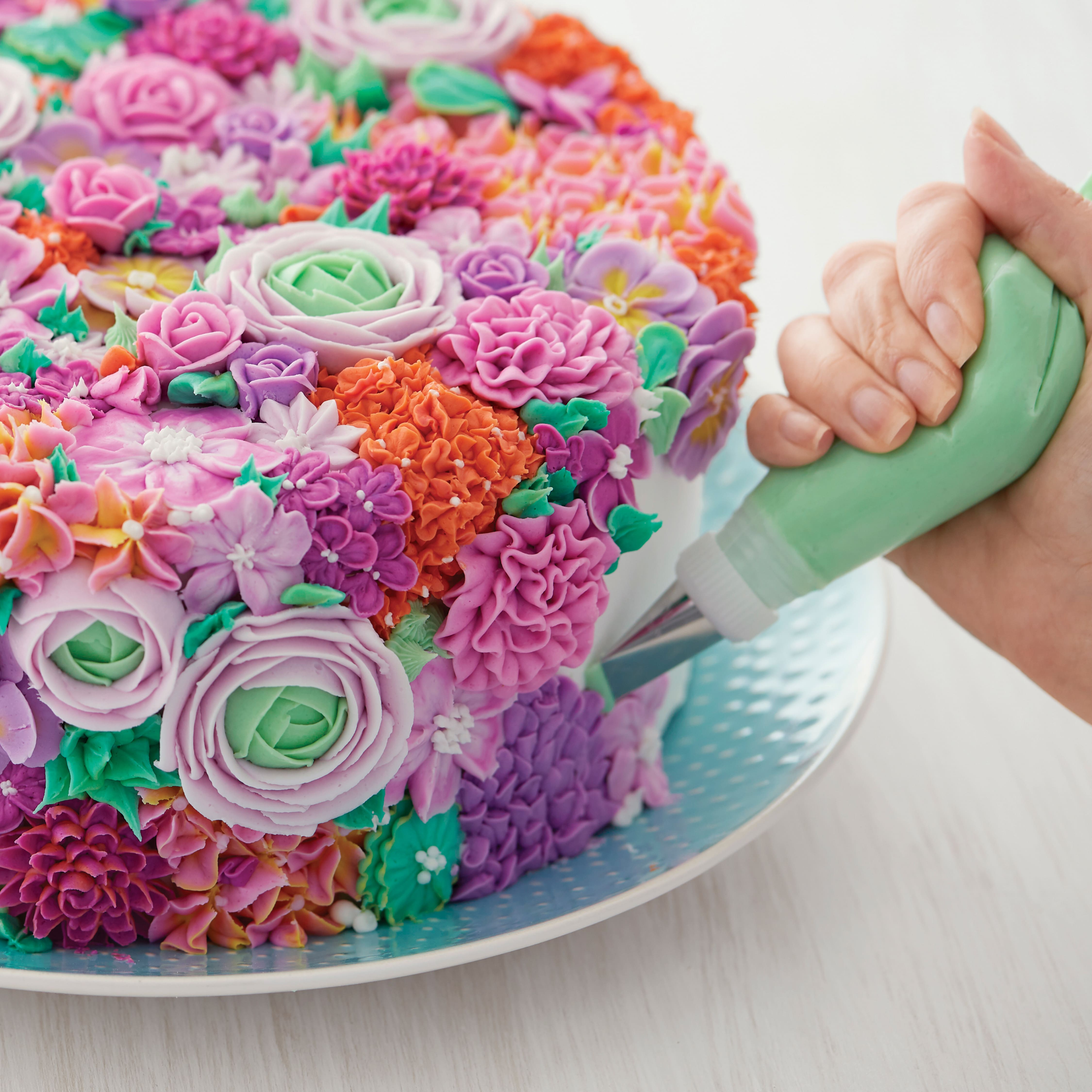 Wilton™ 55-Piece Master Cake & Cupcake Piping Tip Set