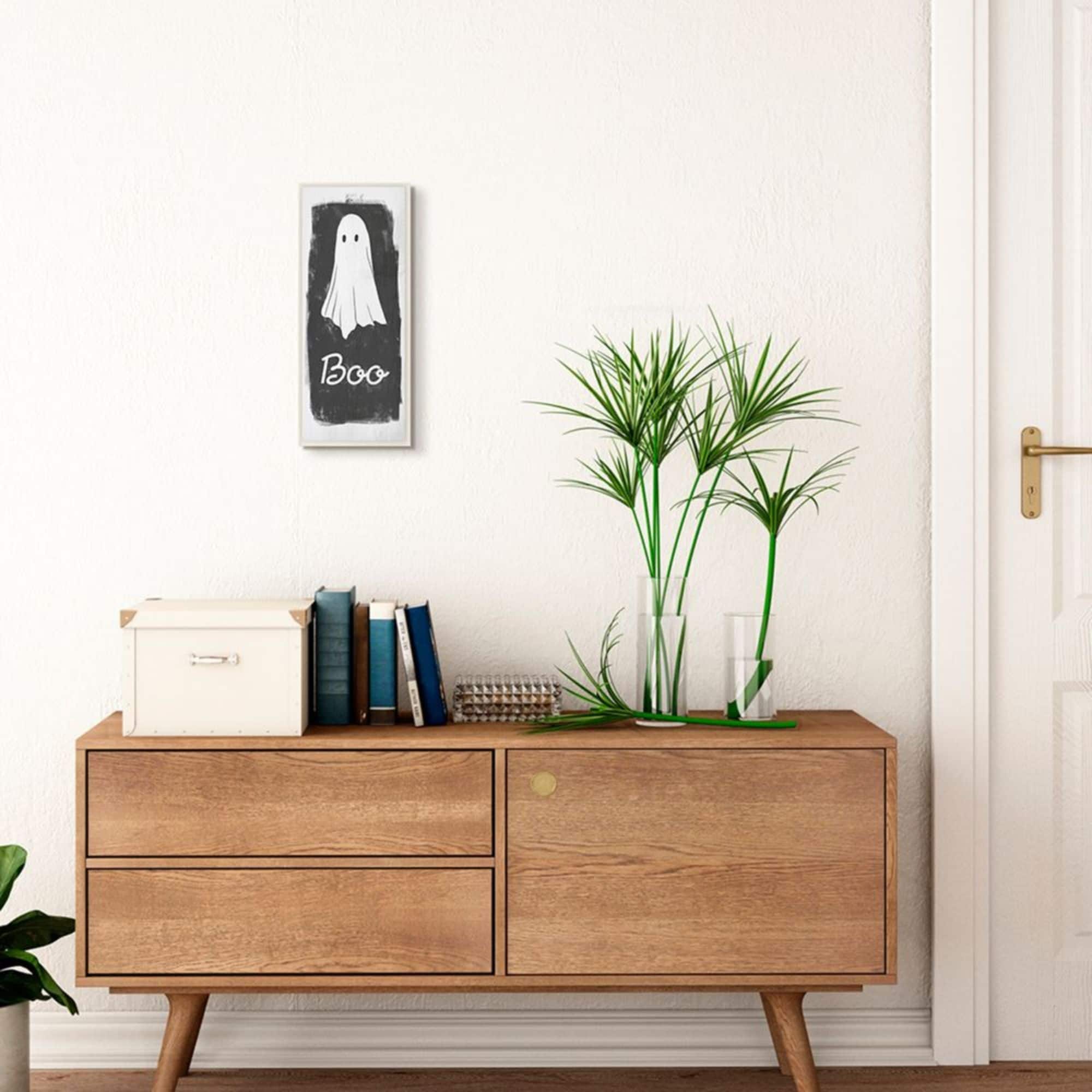 Stupell Industries Charming Rustic Sheet Ghost with Boo Text Wood Wall Plaque